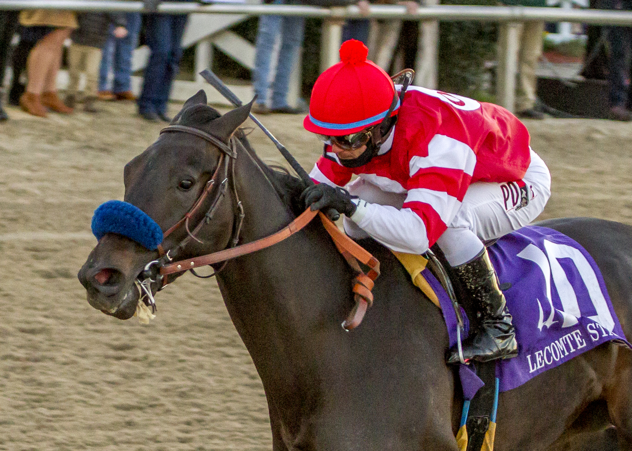 Instilled Regard wins the 2018 Lecomte