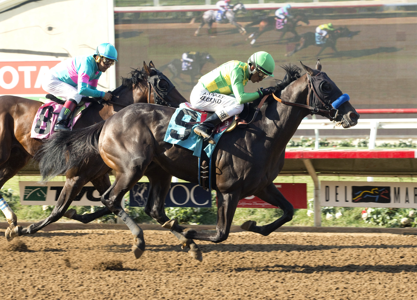 Irish Freedom wins a maiden race
