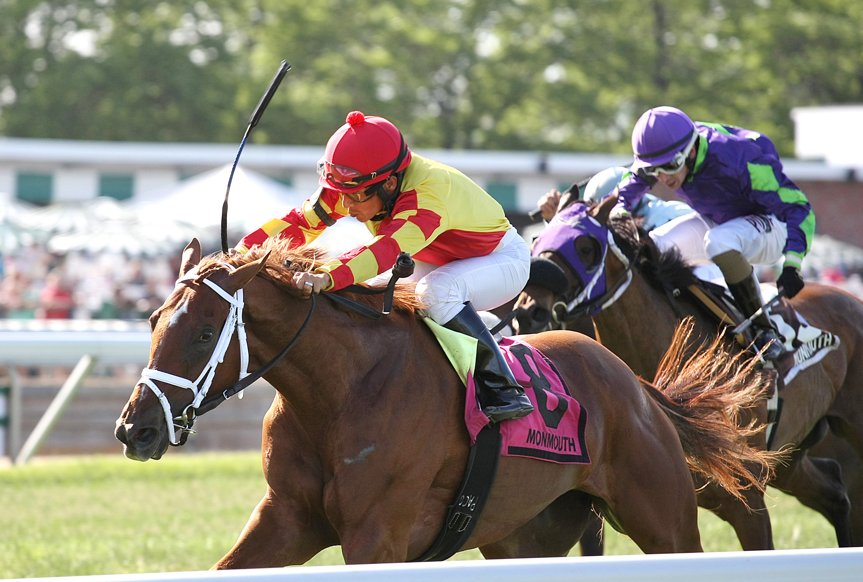 Isabella Sings wins the Miss Liberty Stakes