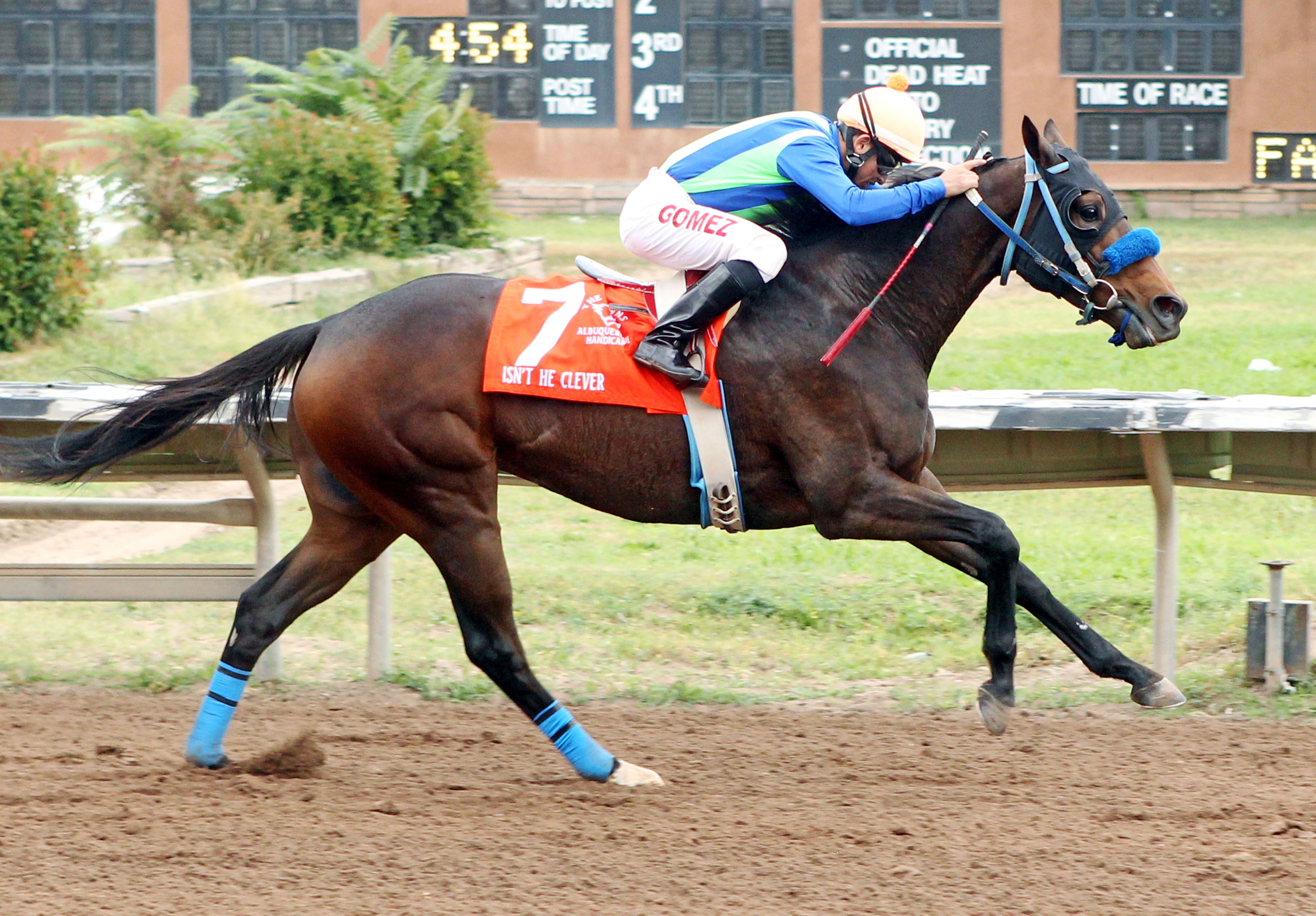 Isn't He Clever wins the Downs at Albuquerque Handicap