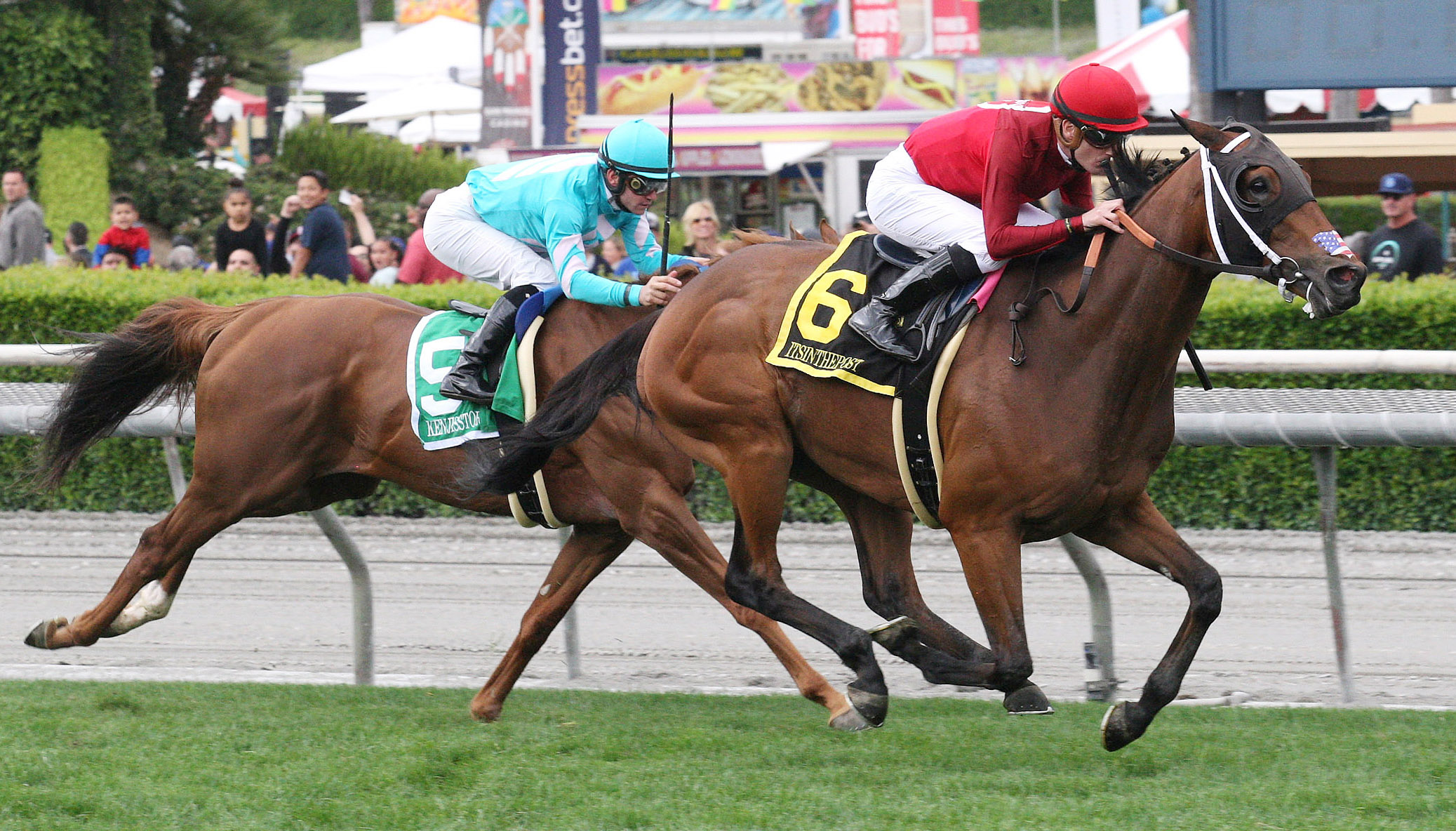 Itsinthepost wins the 2018 Charles Whittingham