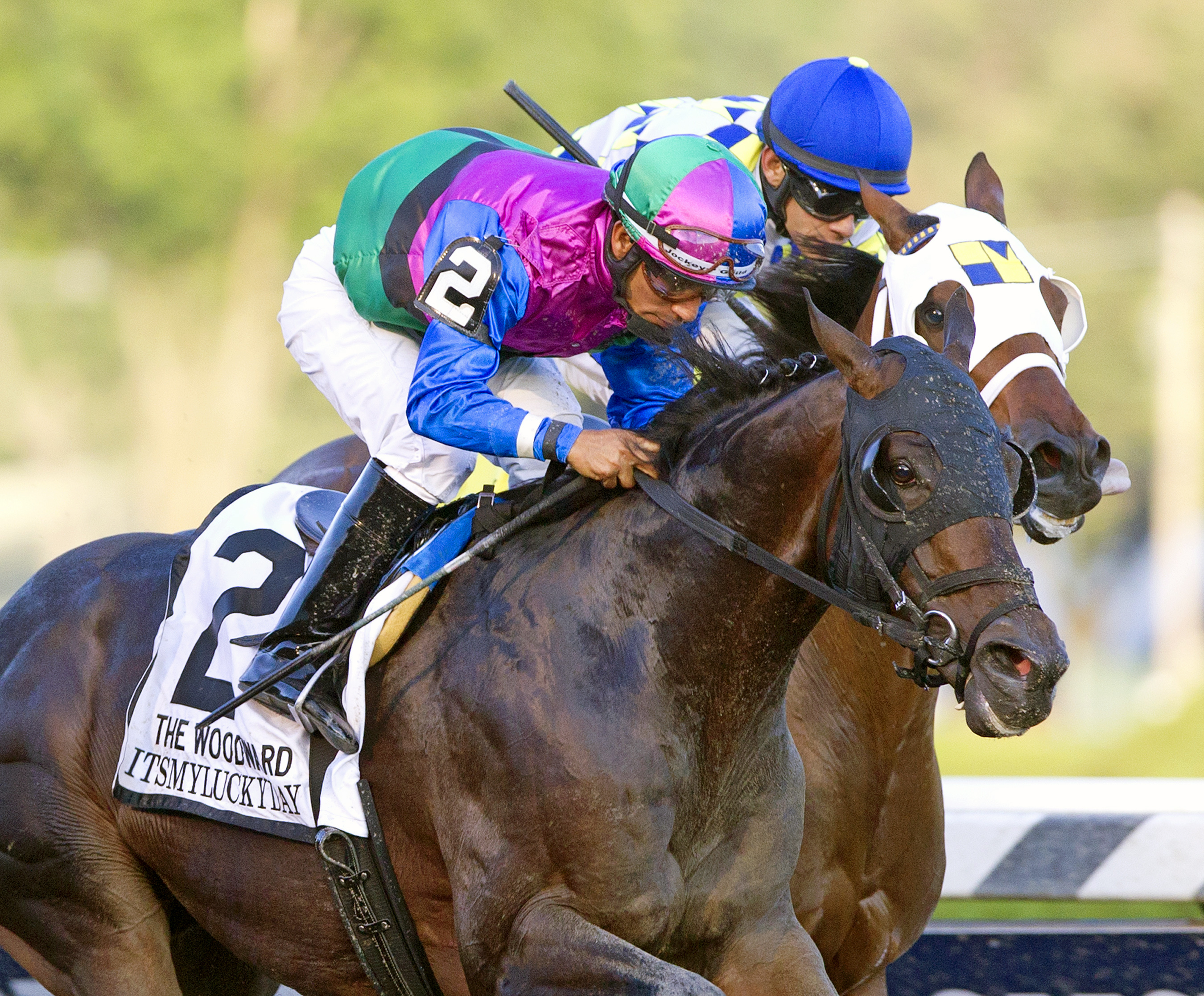 Itsmyluckyday beats Moreno to win the Woodward