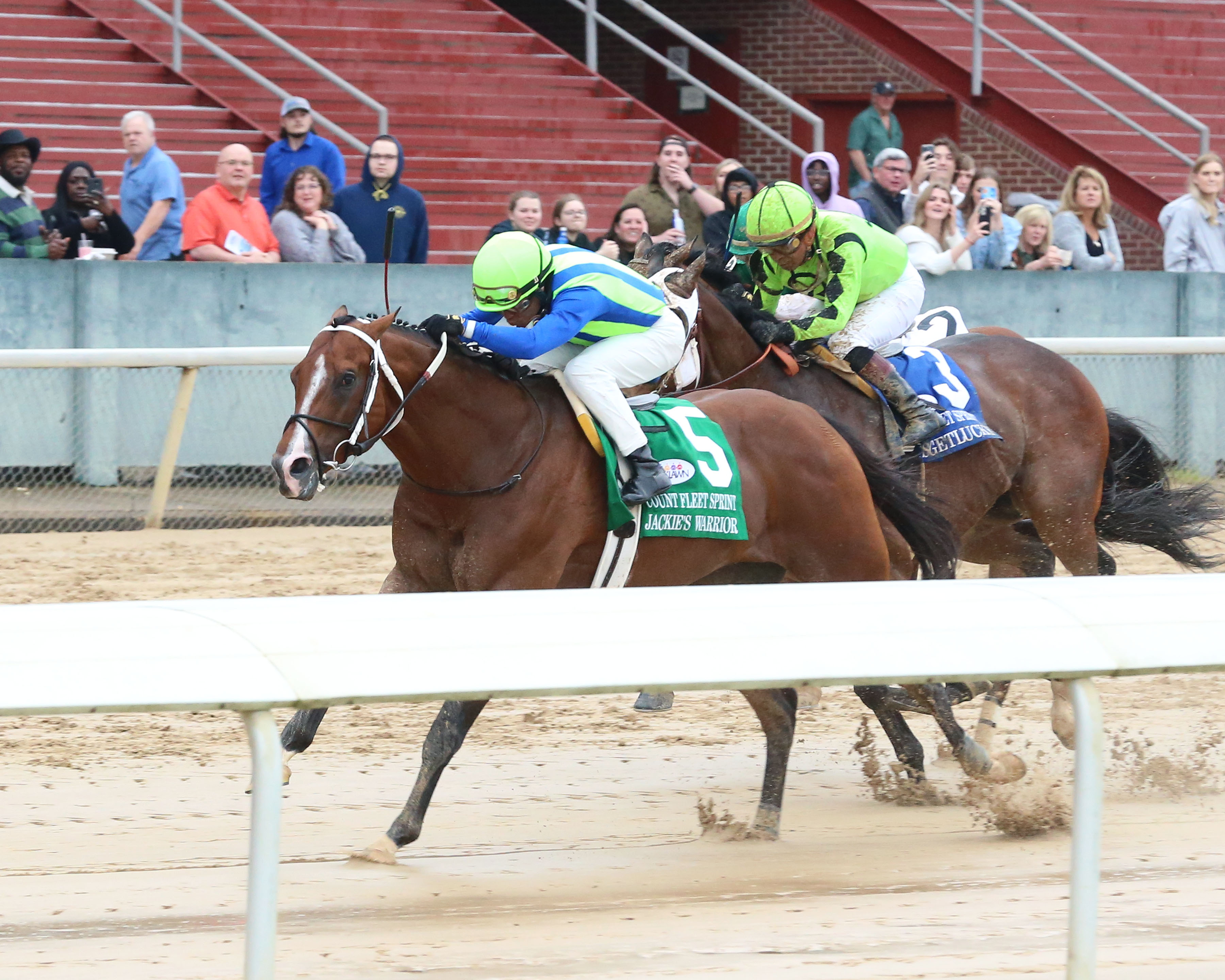 Jackie's Warrior wins Count Fleet 4-16-2022