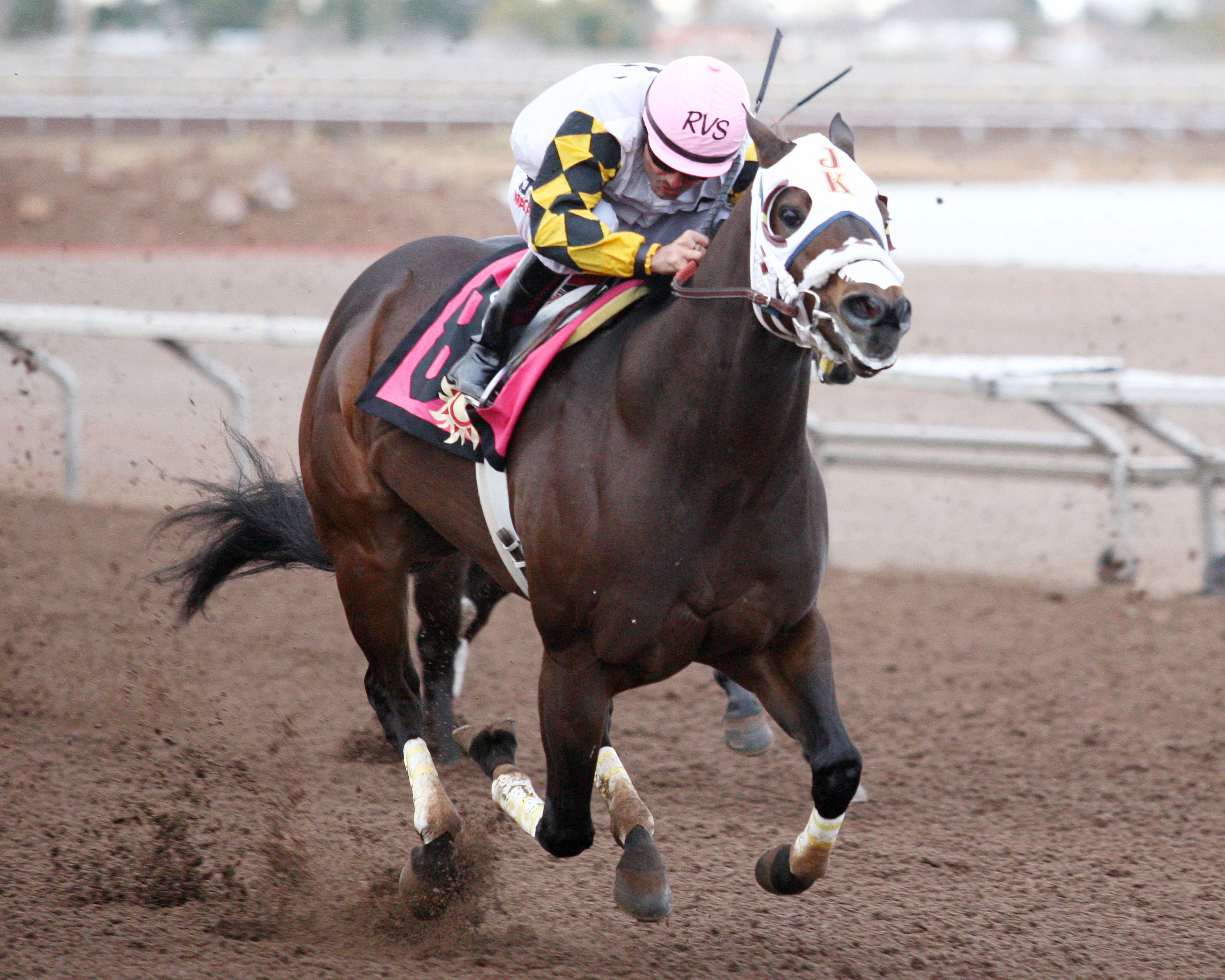 Jessies First Down wins the Championship at Sunland Park