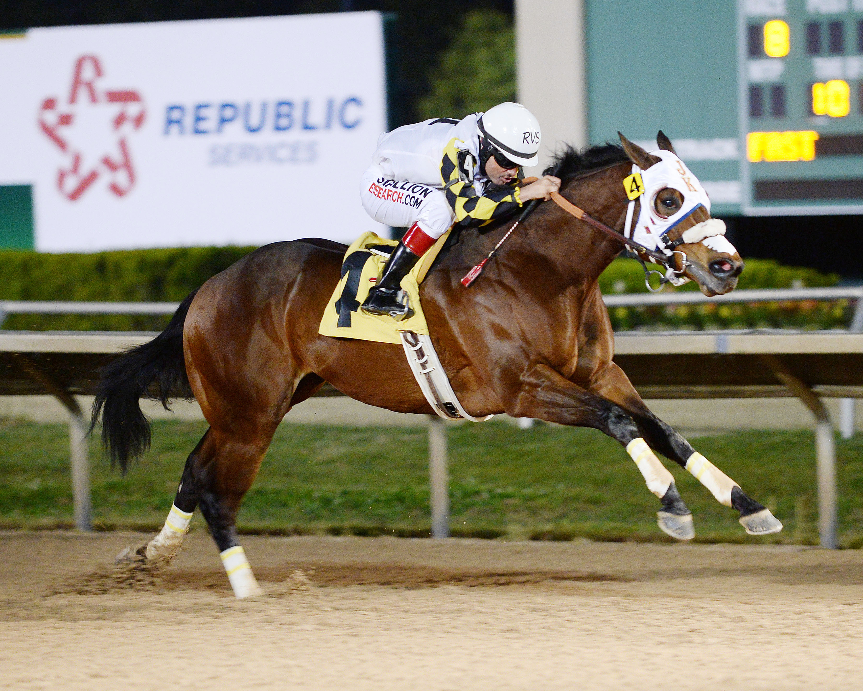 Jessies First Down wins the Texas Challenge Championship Trial