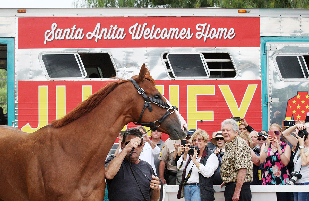 Justify arrives at Santa Anita on June 17