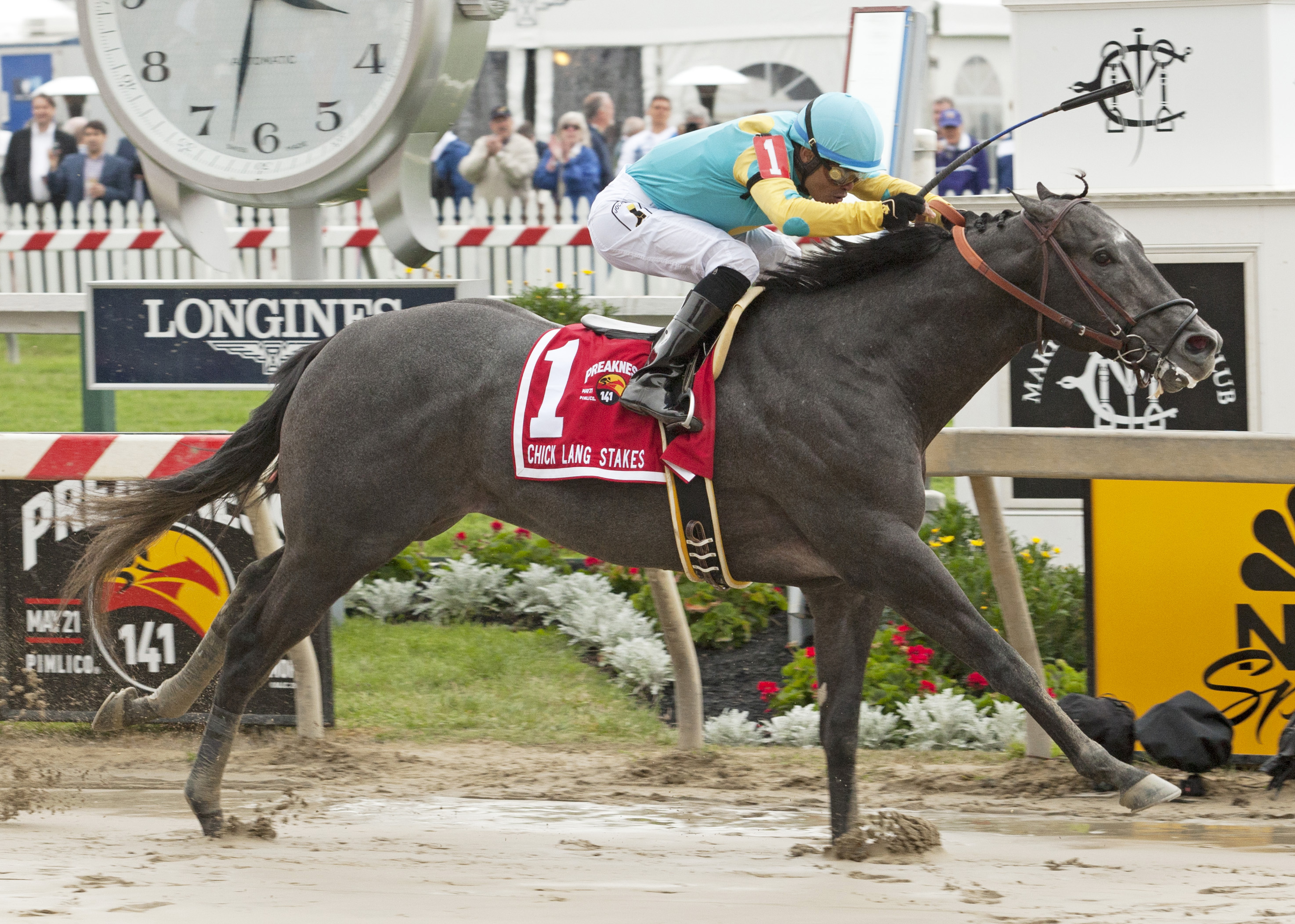 Justin Squared wins the Chick Lang Stakes