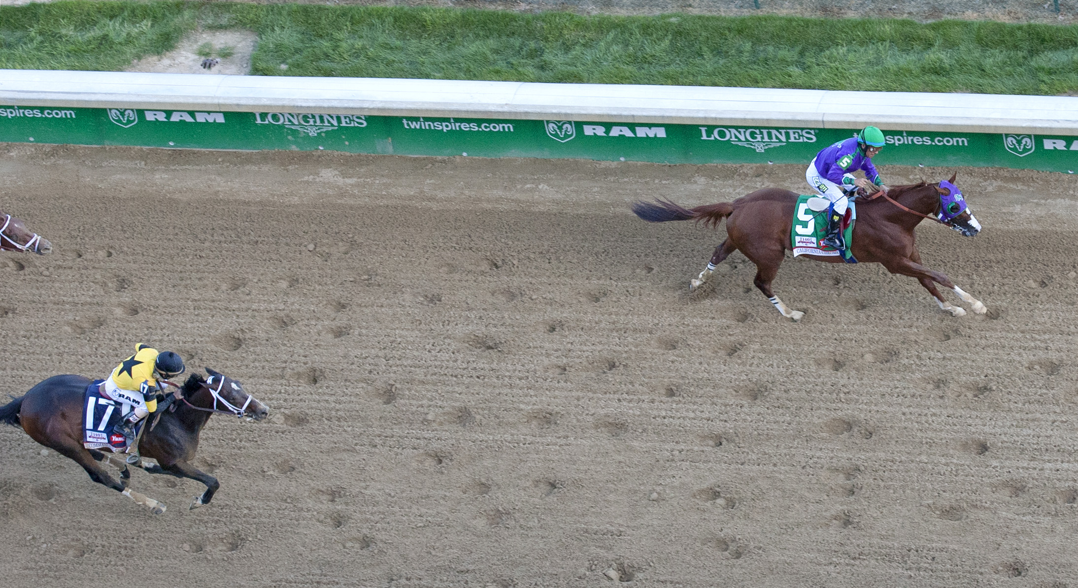 California Chrome wins the Kentucky Derby