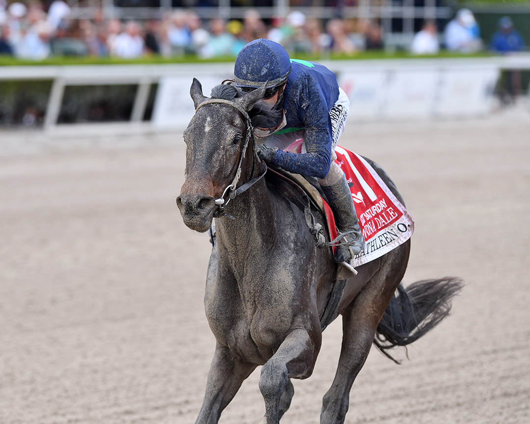 Kathleen O. wins the 2022 Davona Dale Stakes at Gulfstream Park