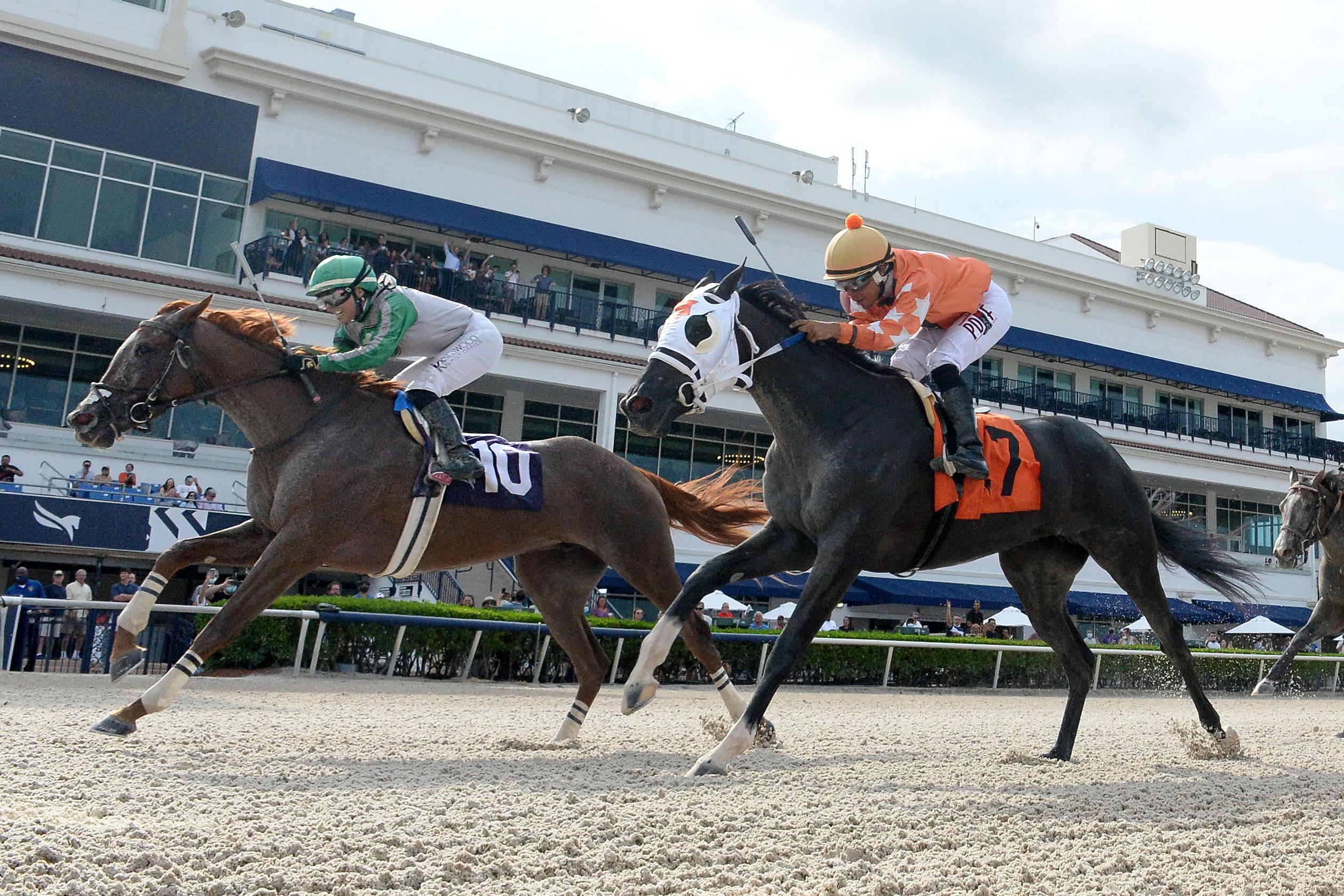 Key Biscayne (left) gets up to beat Starship Nterprise in the Monroe.7-24-2021