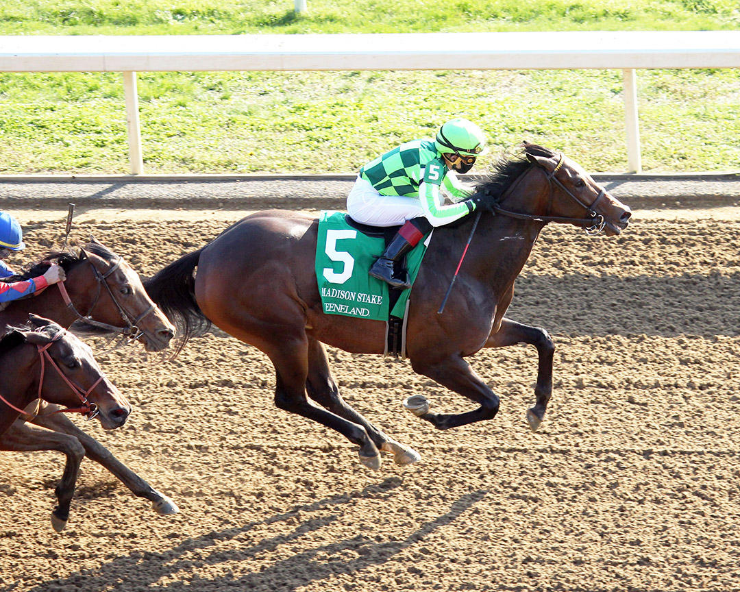 Kimari wins the 2021 Madison Stakes at Keeneland Racecourse