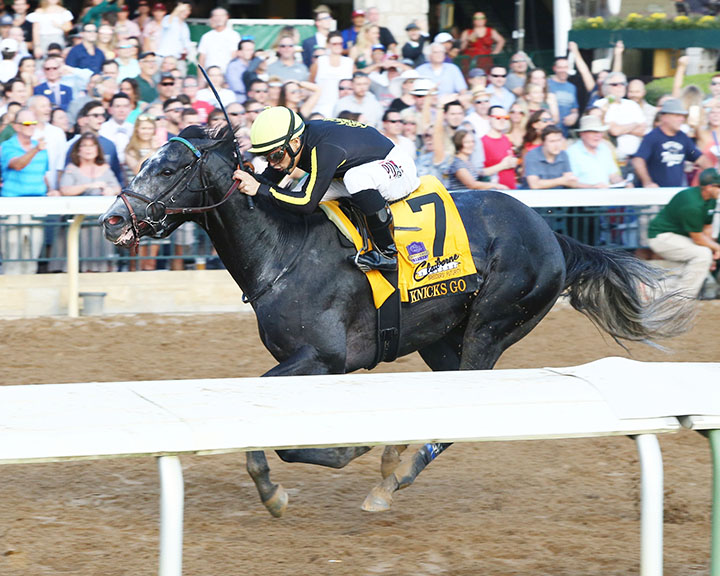 Knicks Go wins the 2018 Breeders Futurity