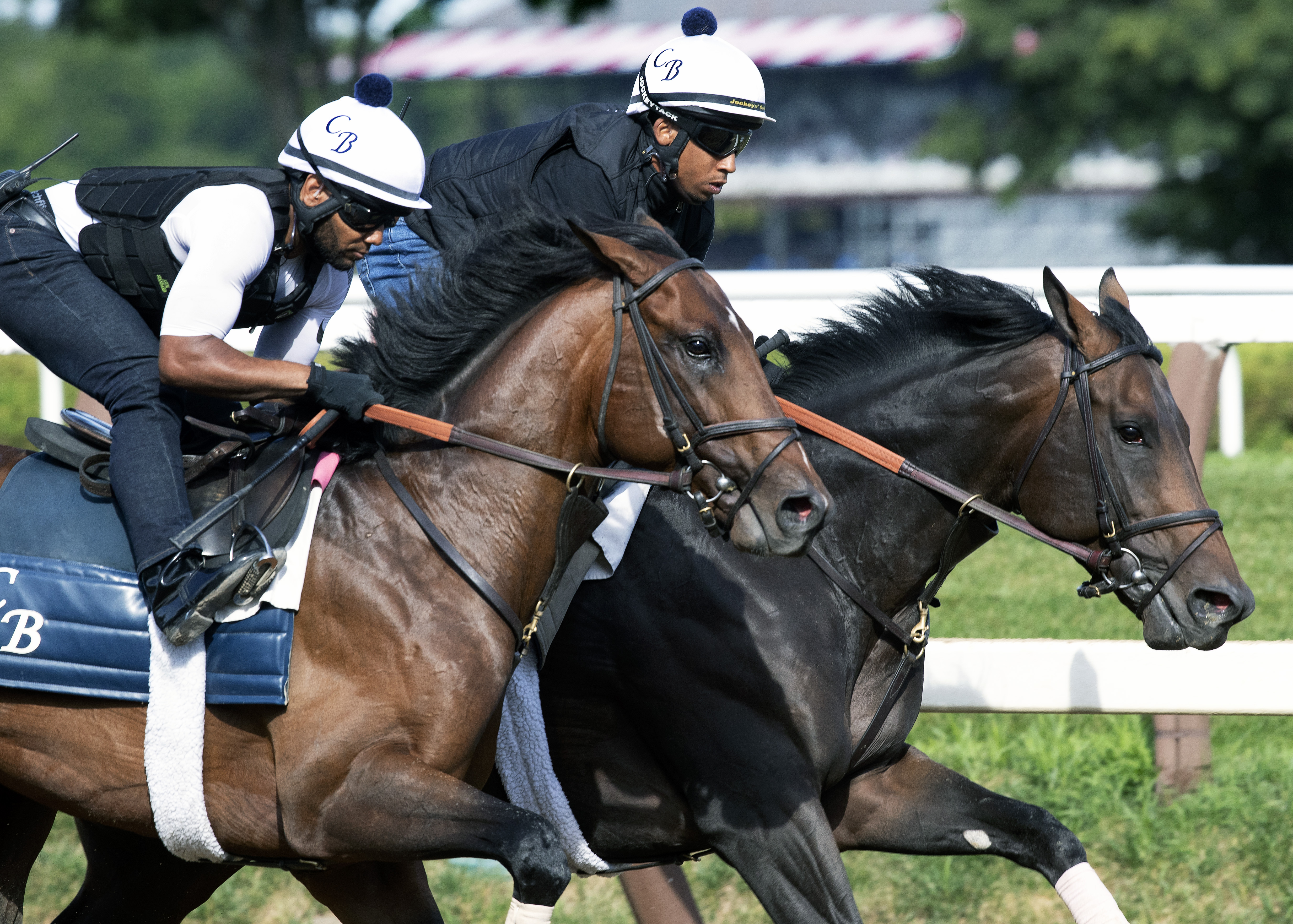 Gronkowski (right) and Kurilov work on 7.21.18