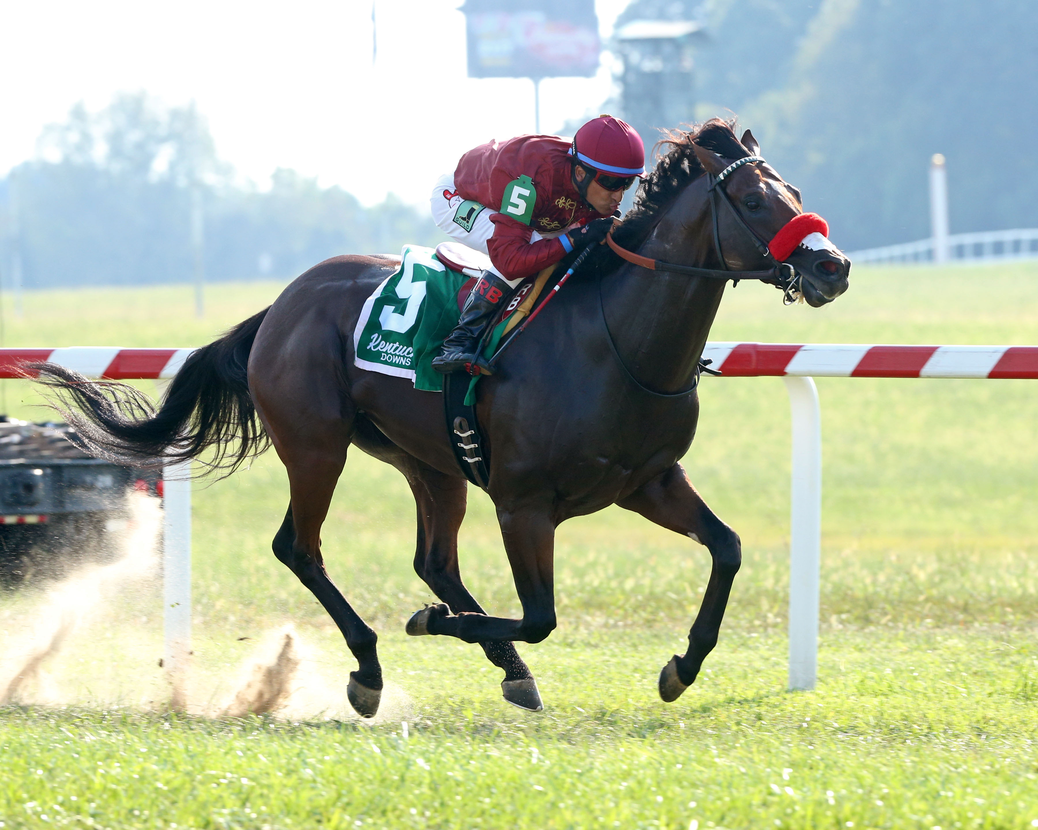 Legends of War wins the 2019 Franklin-Simpson Stakes