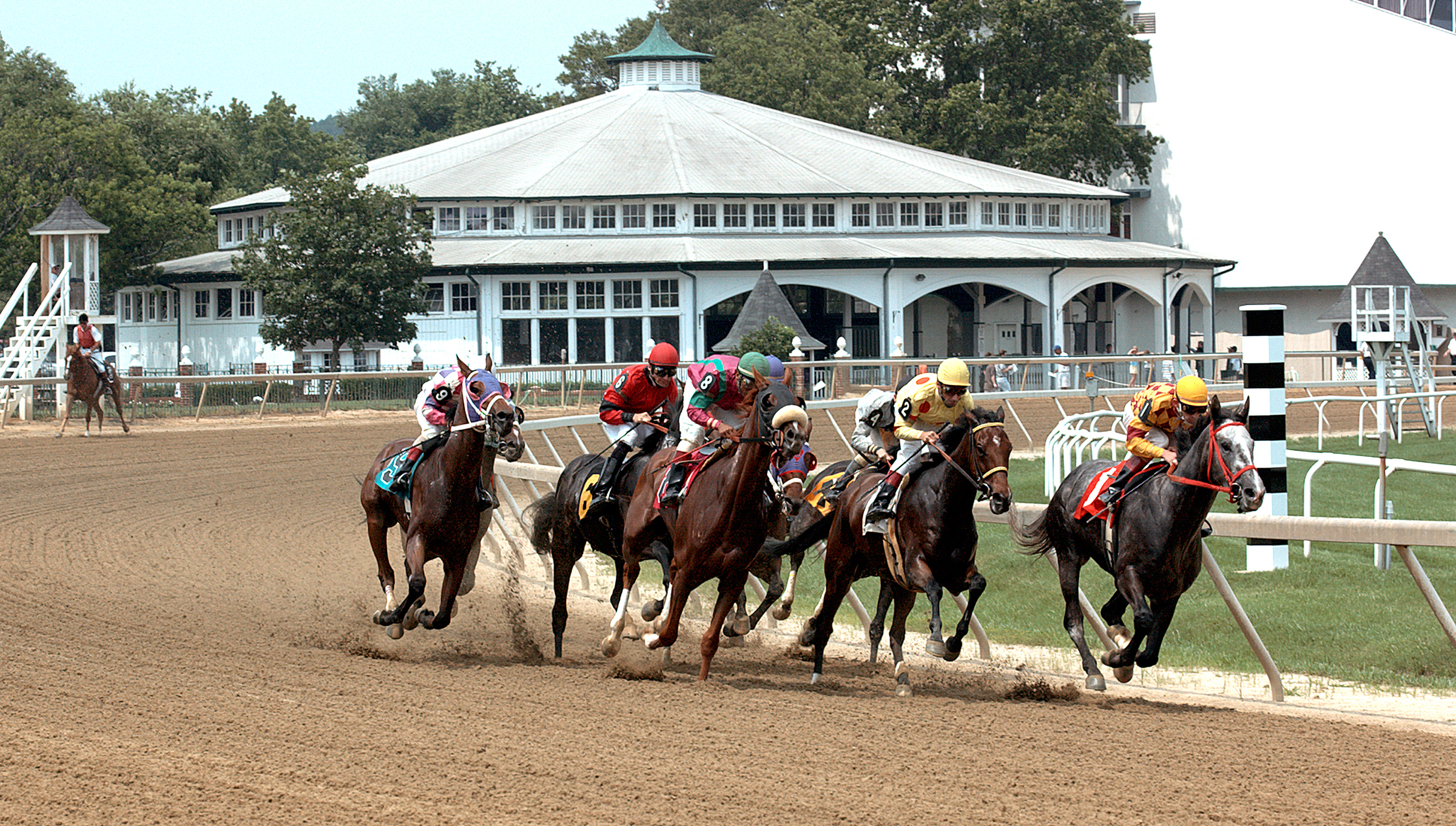 Laurel Park dirt racing