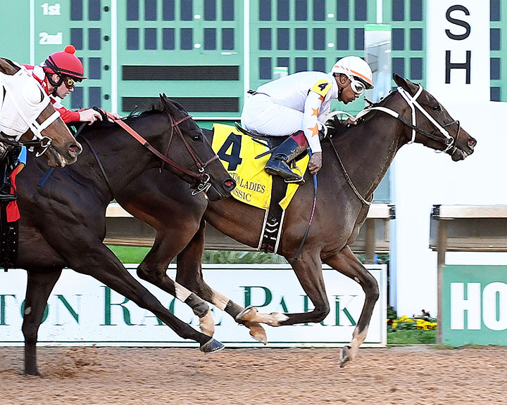 Lady Apple wins the 2020 Houston Ladies Classic Stakes at Sam Houston Race Park