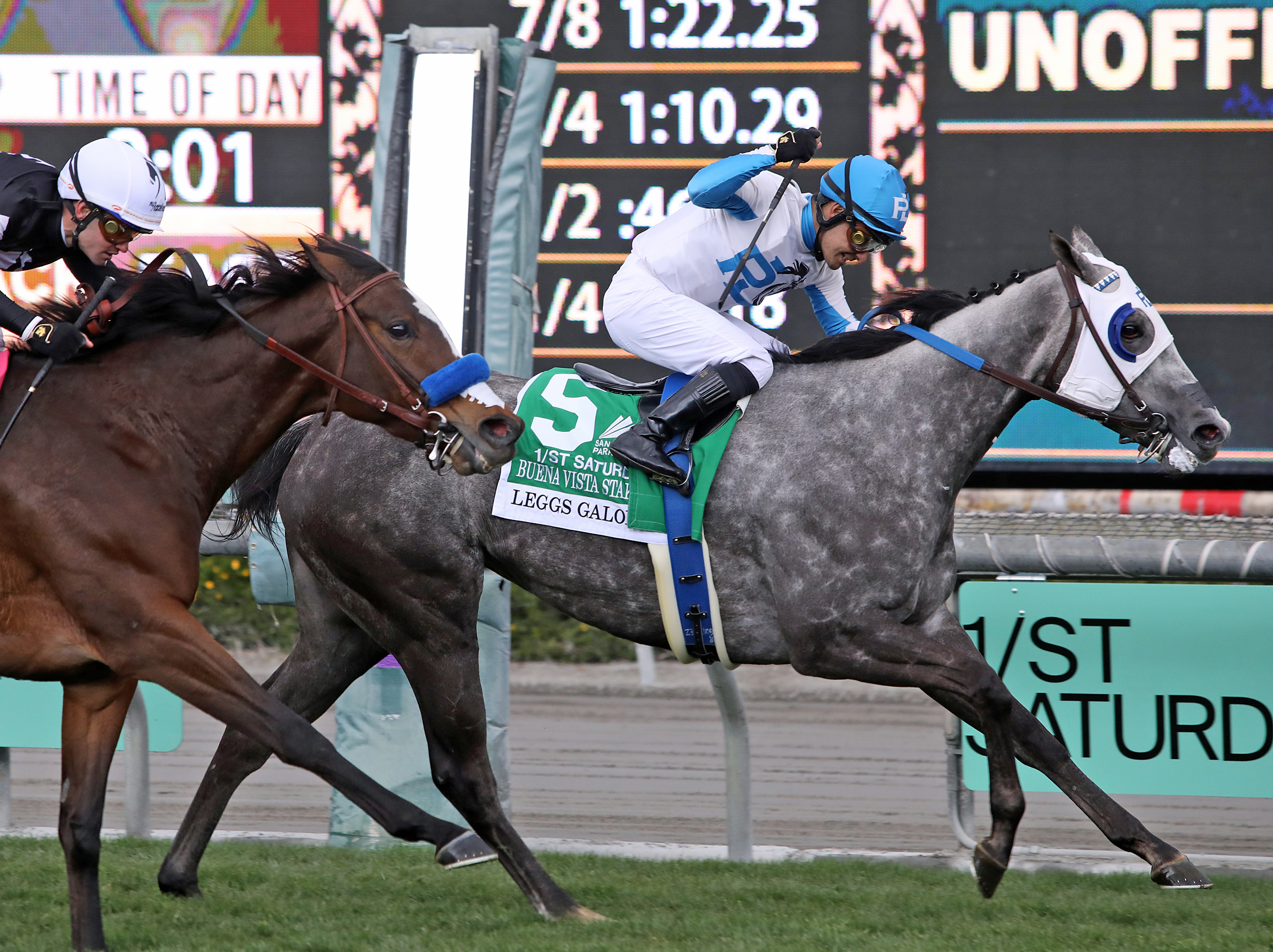 Leggs Galore (right) wins Buena Vista 3-5-2022