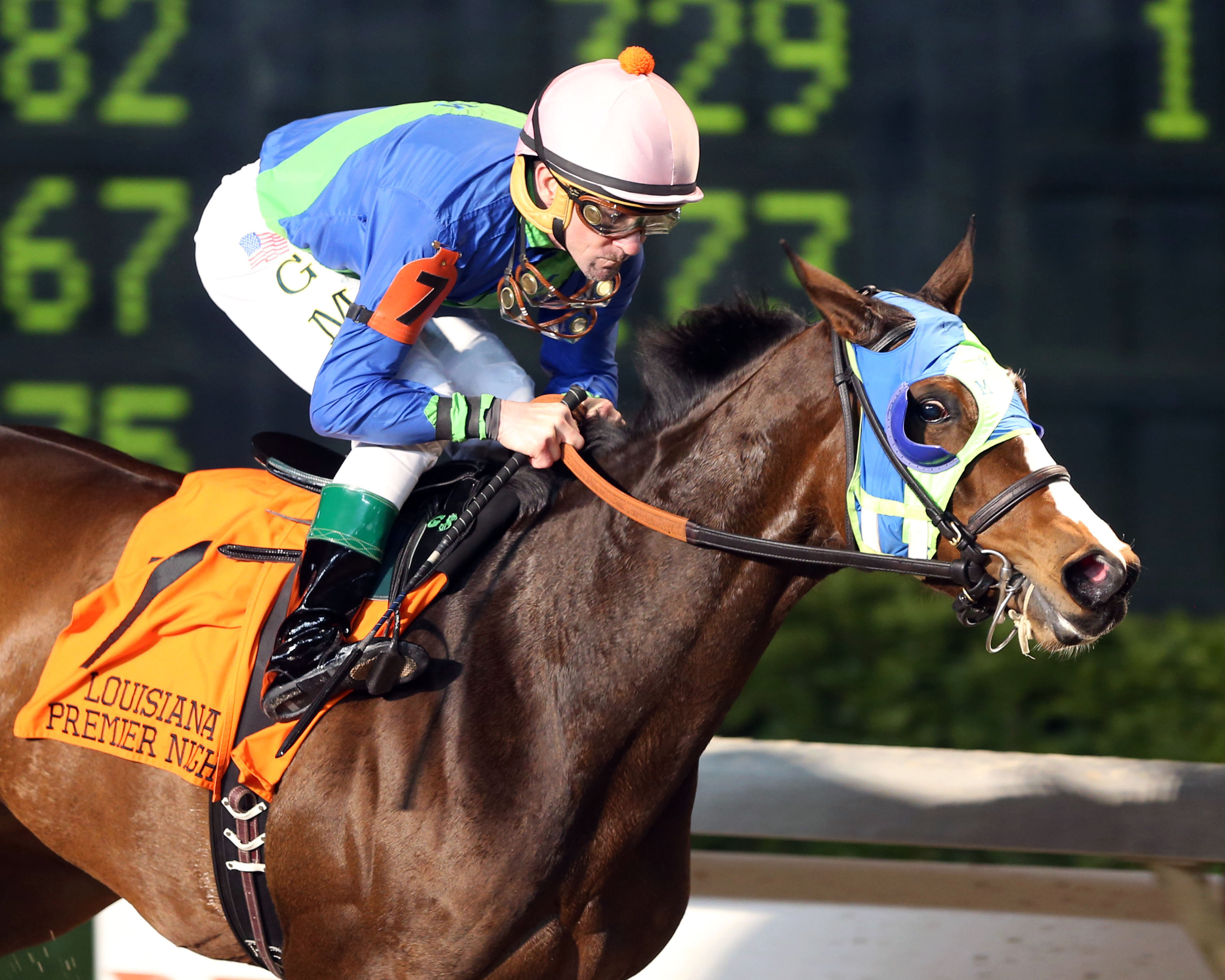 Little Face wins the Lousiana-bred Premier Night Ladies Starter