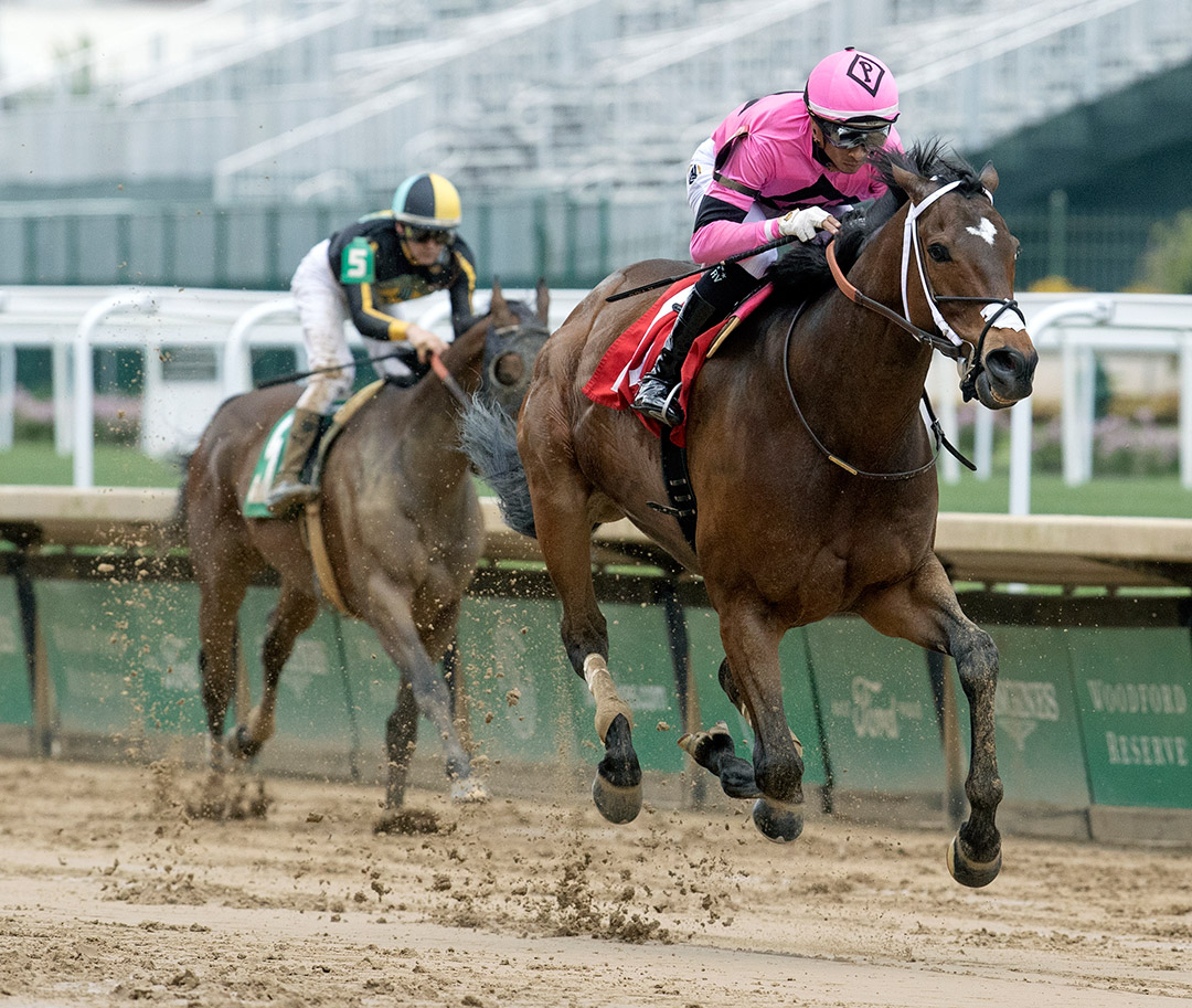 Lone Rock wins the Isaac Murphy Stakes at Churchill