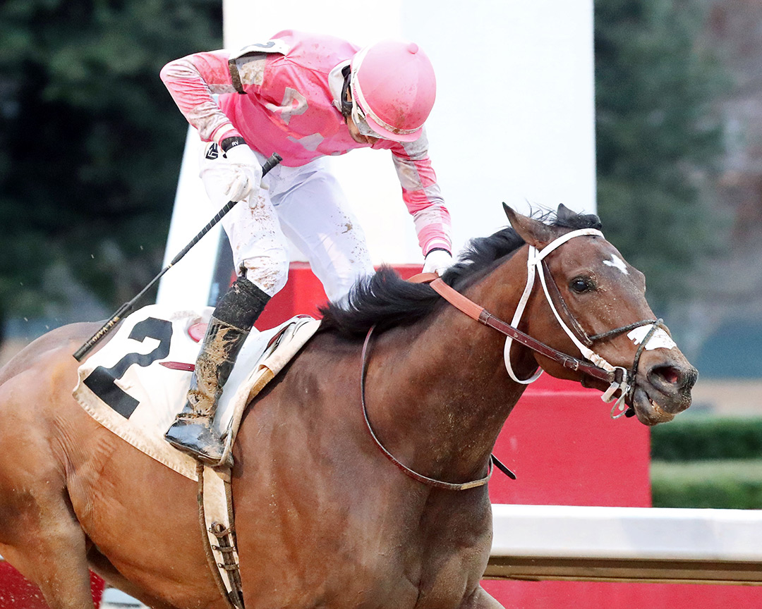 Lone Rock wins the 2021 Tinsel Stakes at Oaklawn