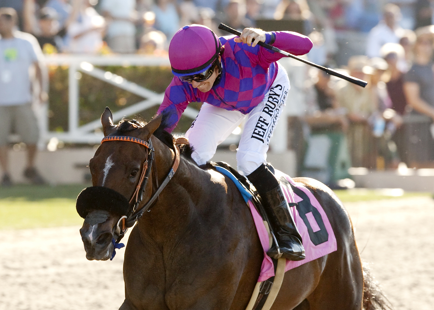 Long Hot Summer wins the Generous Portion Stakes