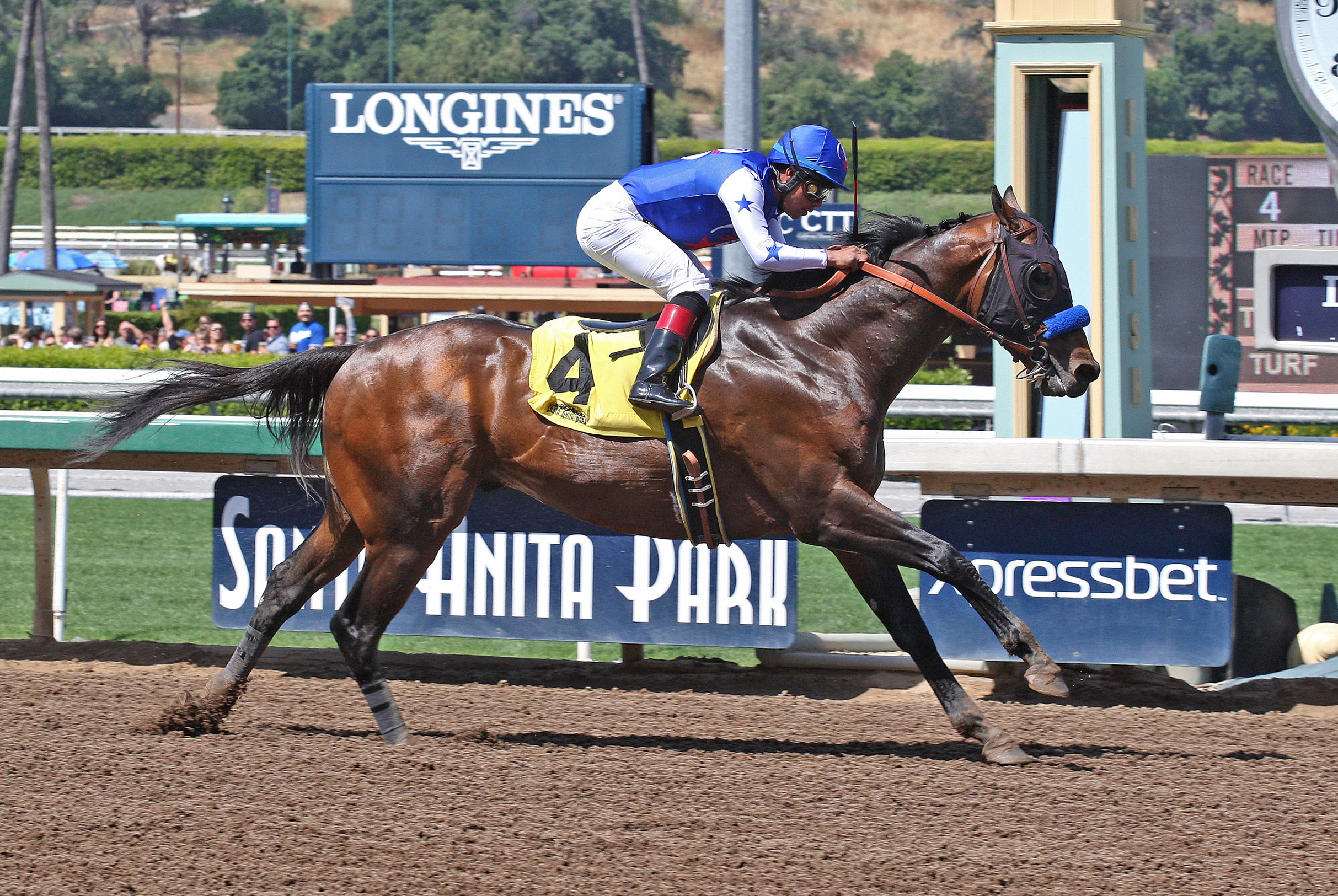 Lord Simba wins the Los Angeles Handicap