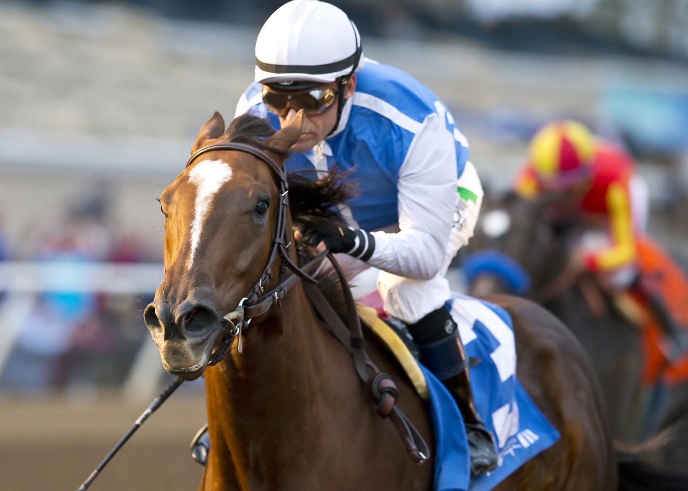 Lucky Folie wins the Desi Arnaz Stakes