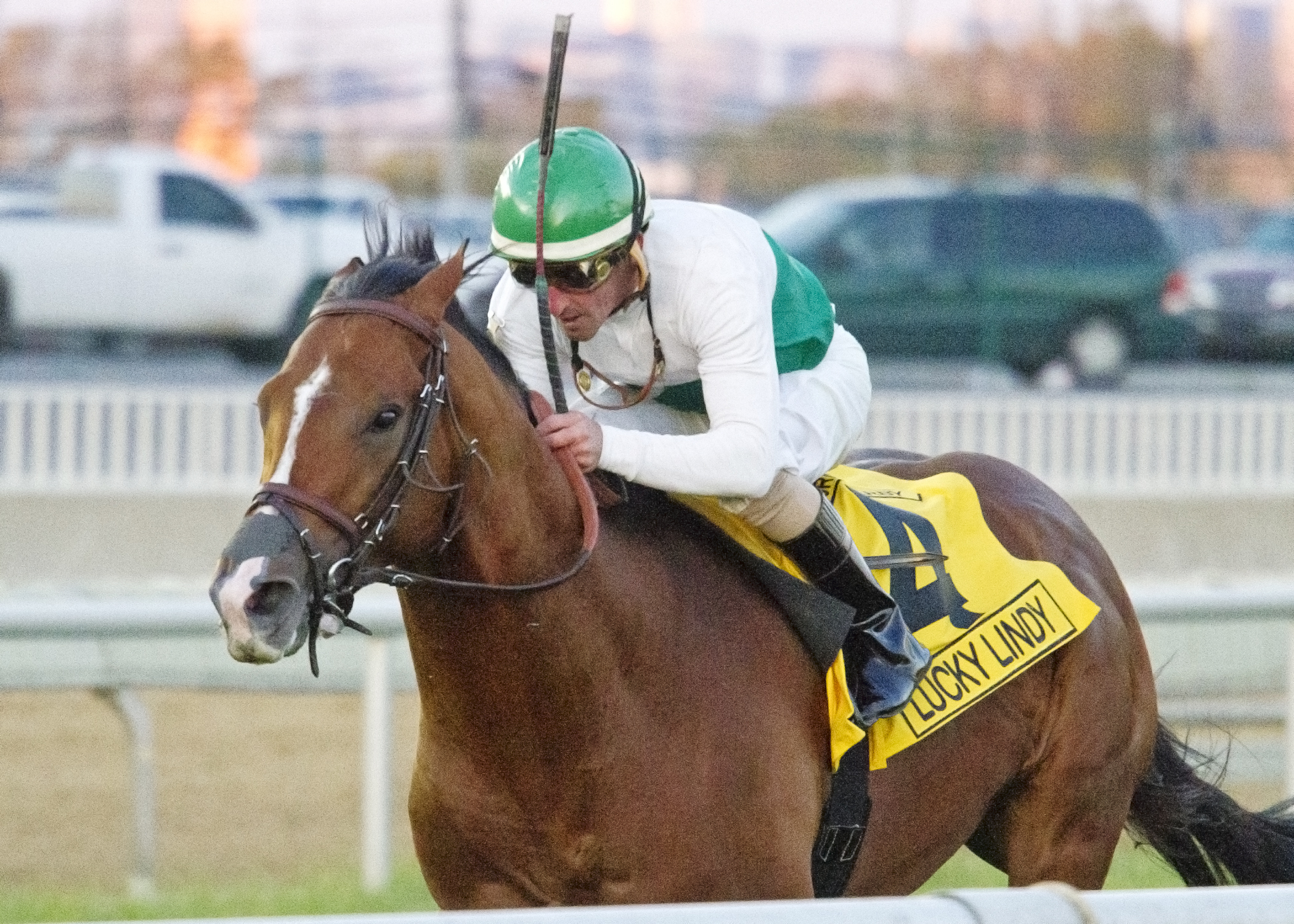 Lucky Lindy wins the Hawthorne Derby