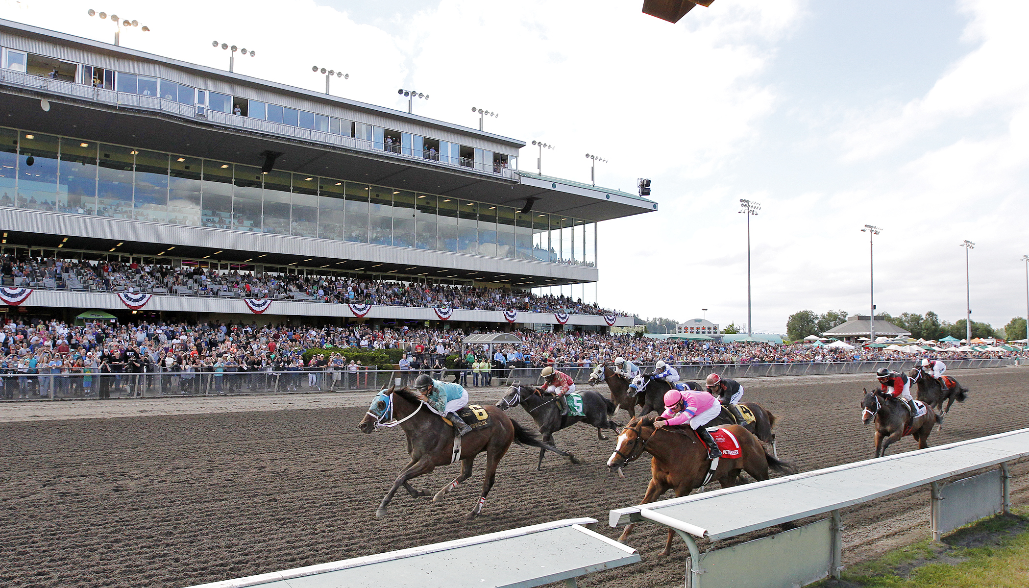 Emerald Downs dirt race