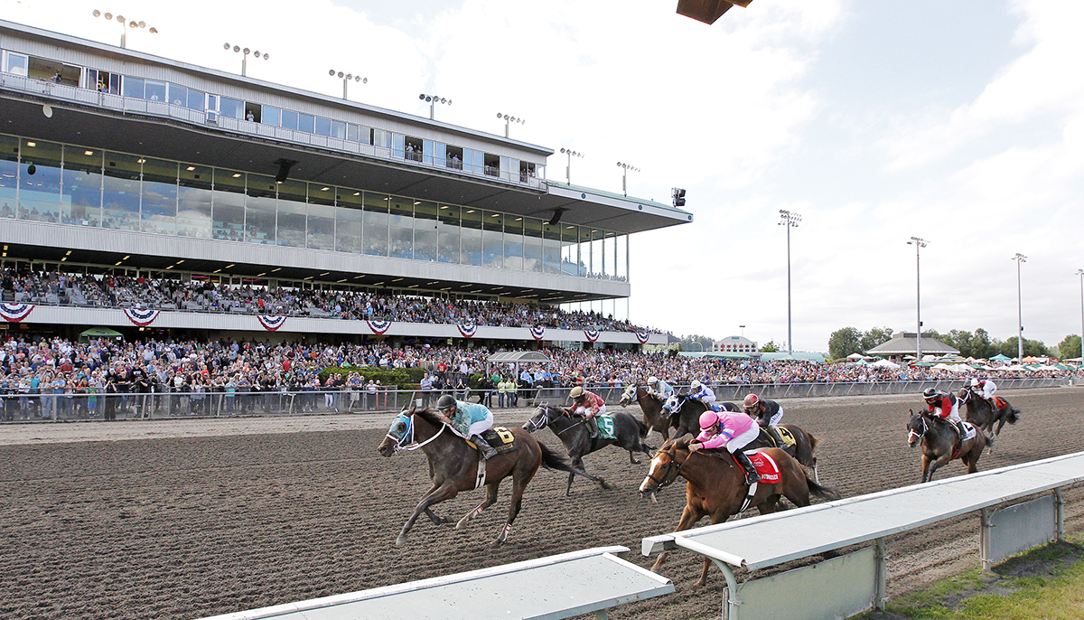 Emerald Downs dirt racing and grandstand