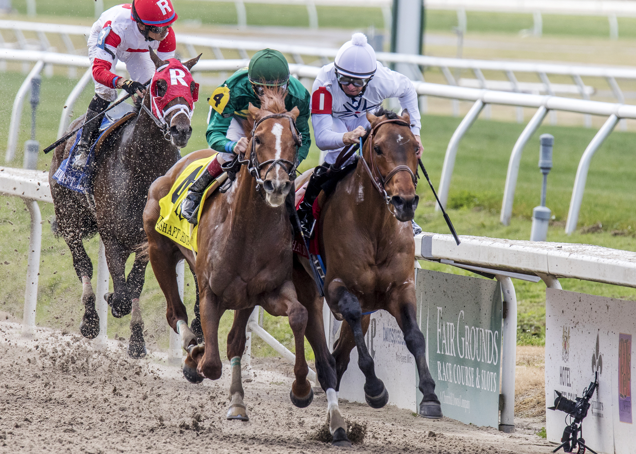 Majestic Harbor wins the Mineshaft Handicap