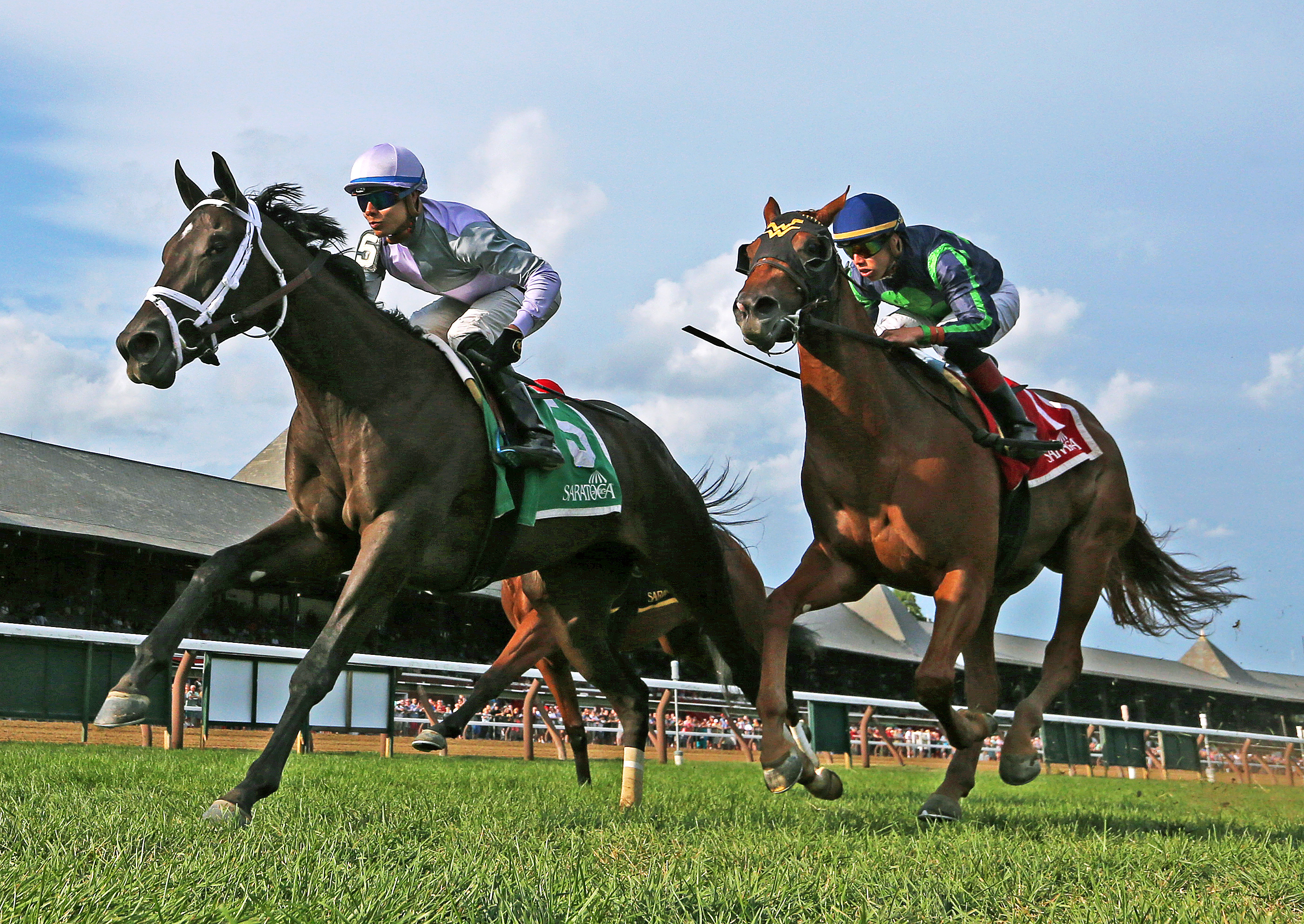 March X Press wins the 2017 Bolton Landing Stakes