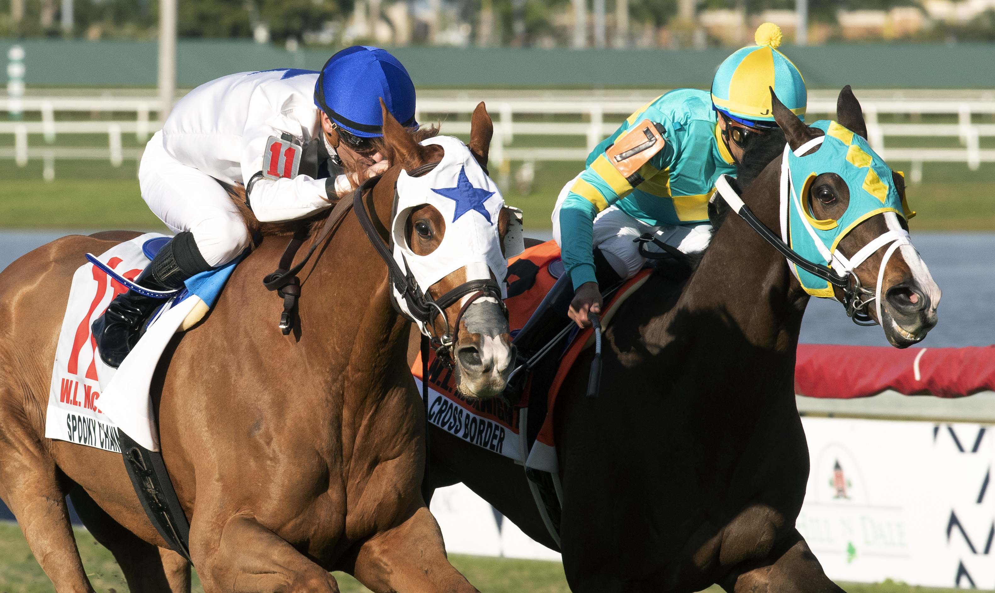 Spooky Channel (left) wins the 2020 W.L. McKnight
