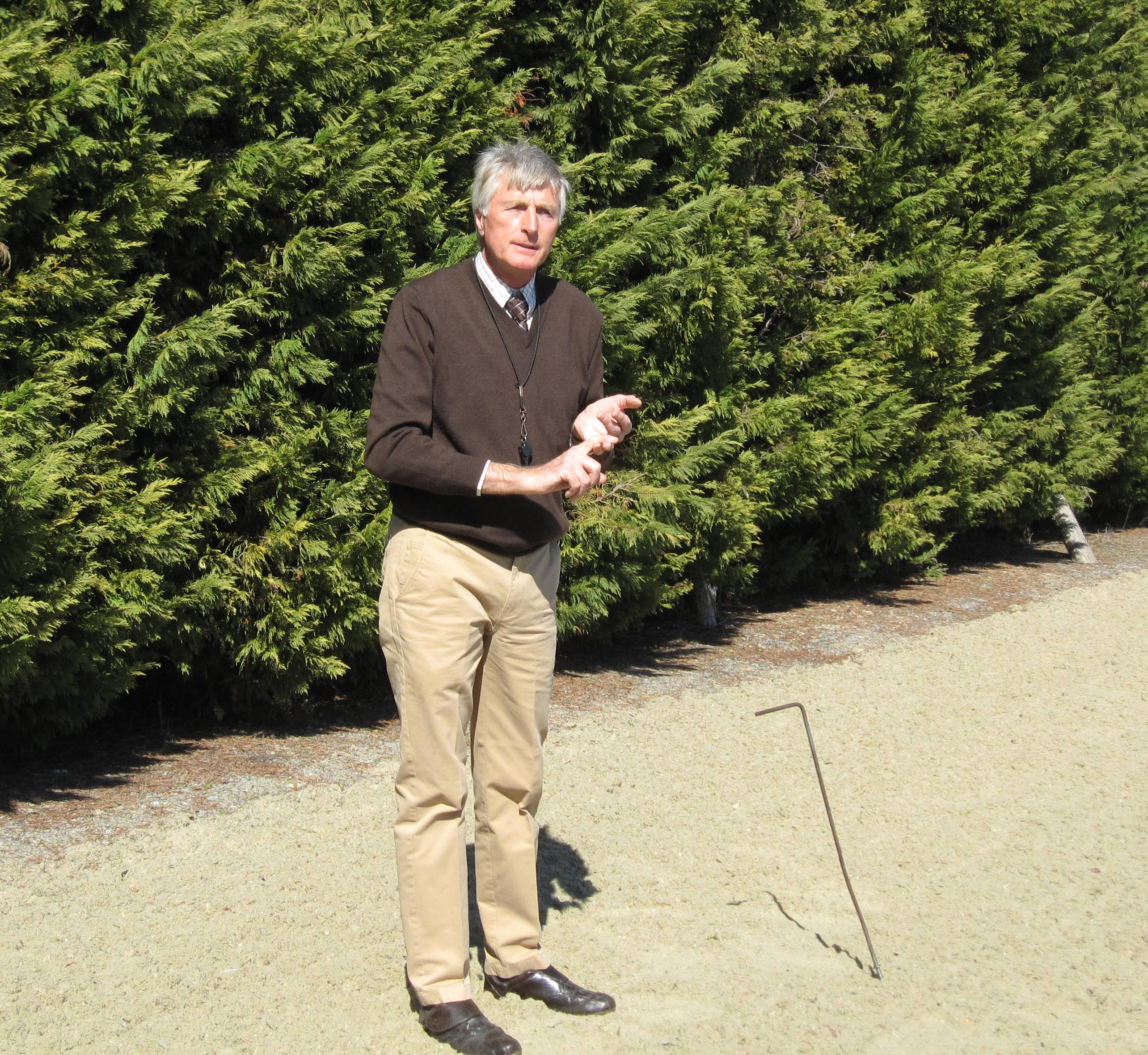 Michael Dickinson explaining improvements to Tapeta 10