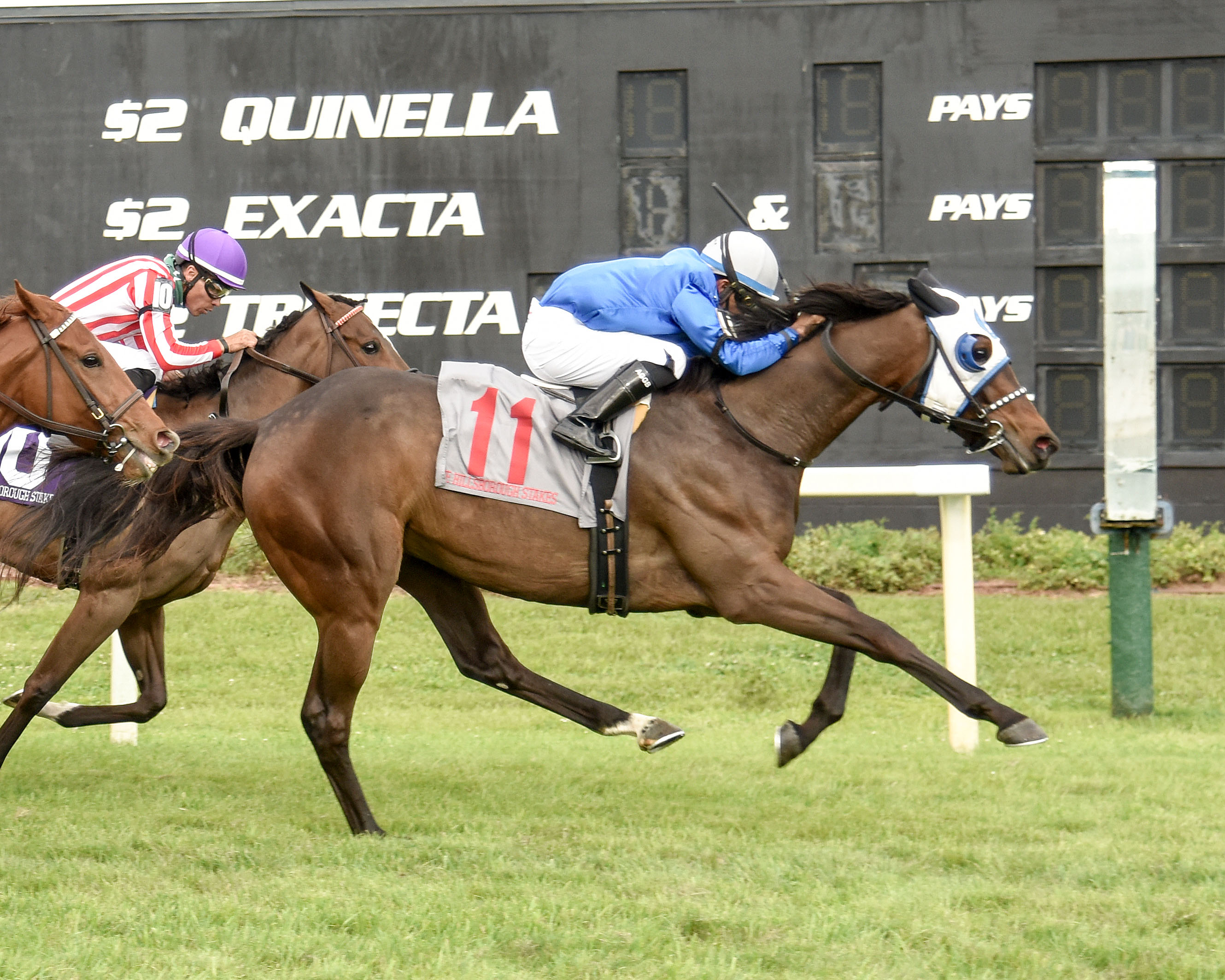 Micheline wins the Hillsborough.3.6-2021
