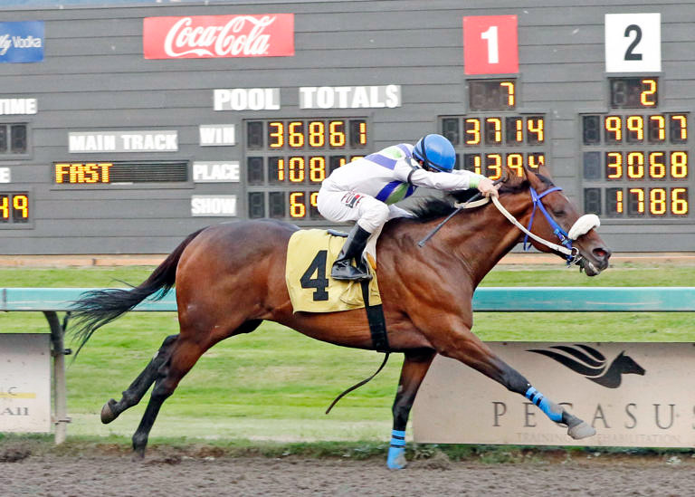 Mike Man's Gold wins a September 2020 allowance at Emerald Downs