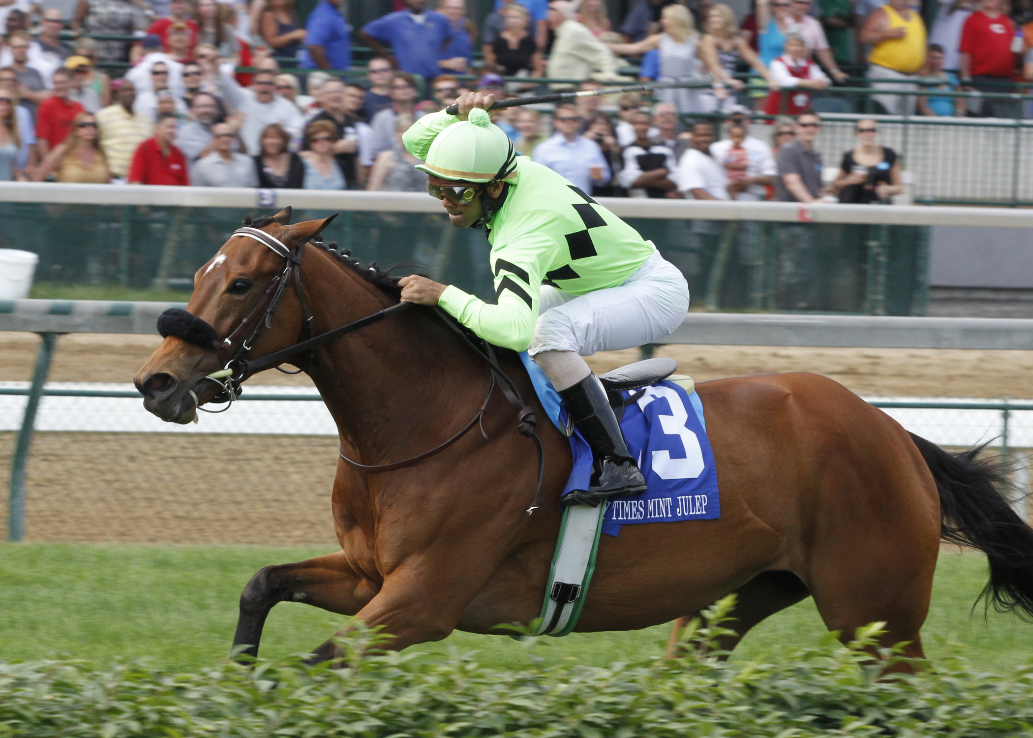 Miz Ida wins the Mint Julep