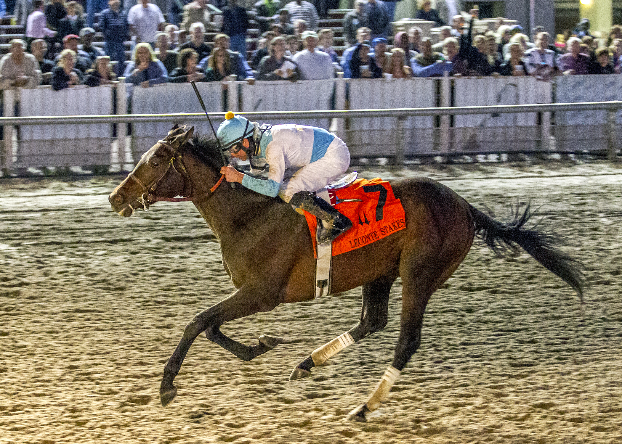 Mo Tom wins the Lecomte Stakes