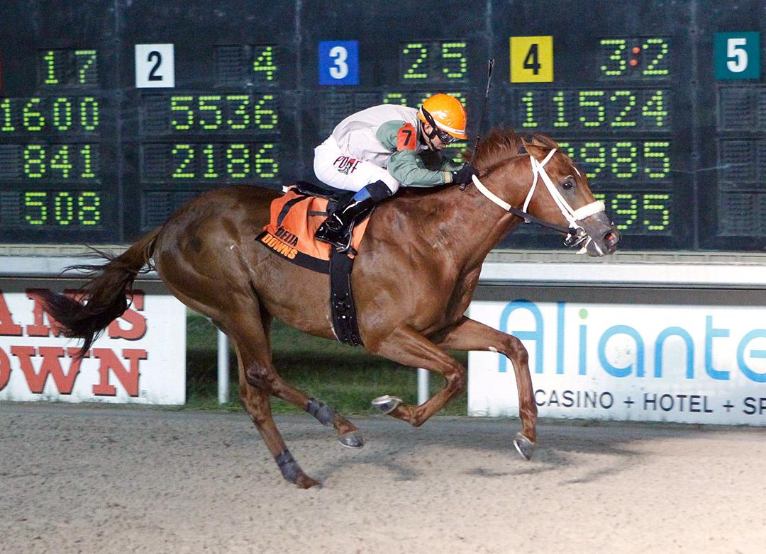 Mocito Rojo wins the 2018 Delta Mile at Delta Downs
