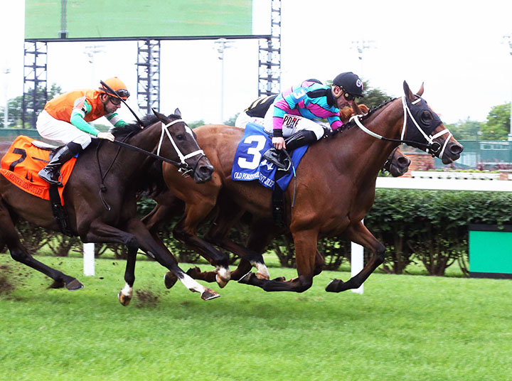 Mom's on Strike wins the 2019 Mint Julep