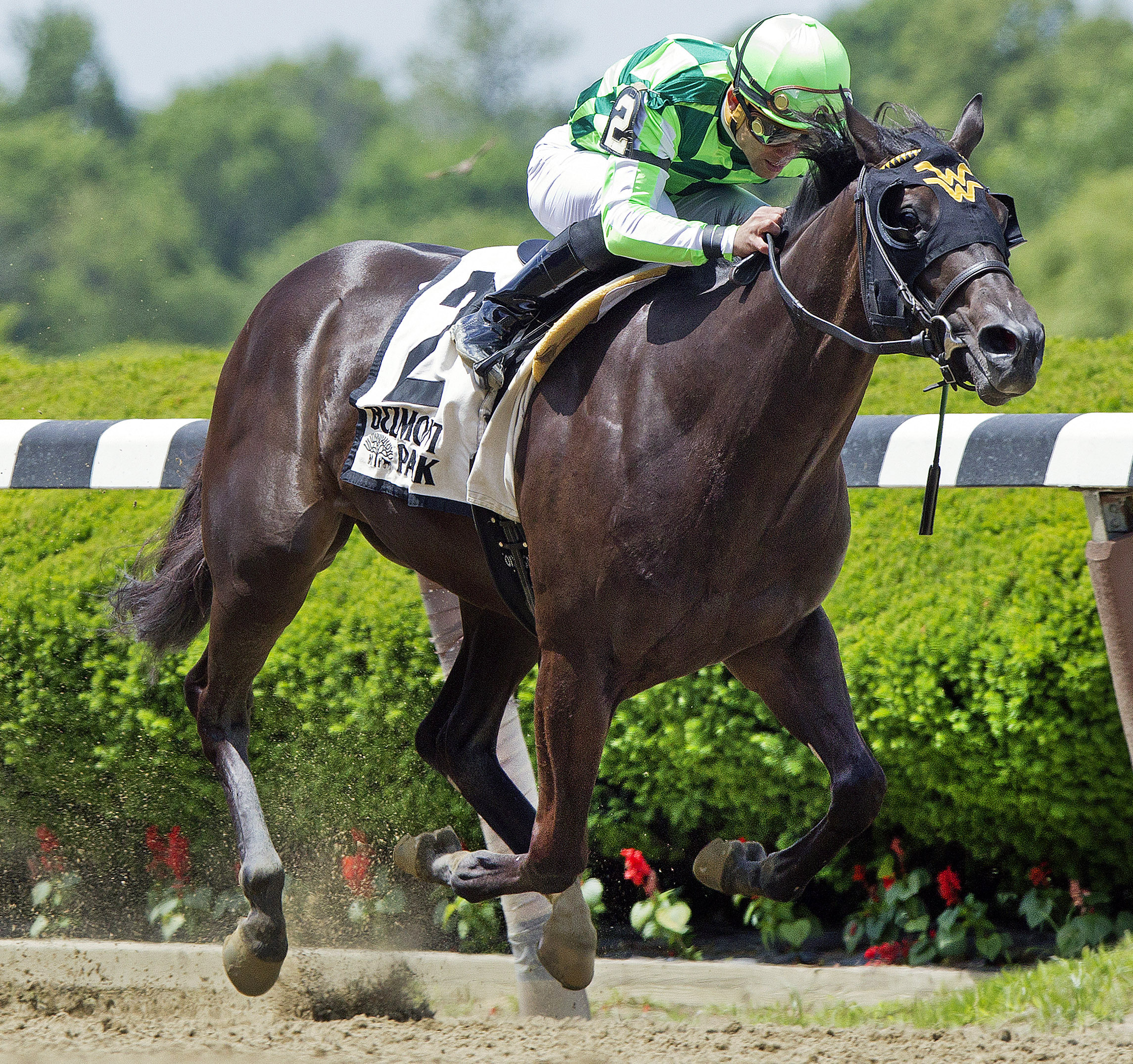 Moment is Right wins the Astoria Stakes