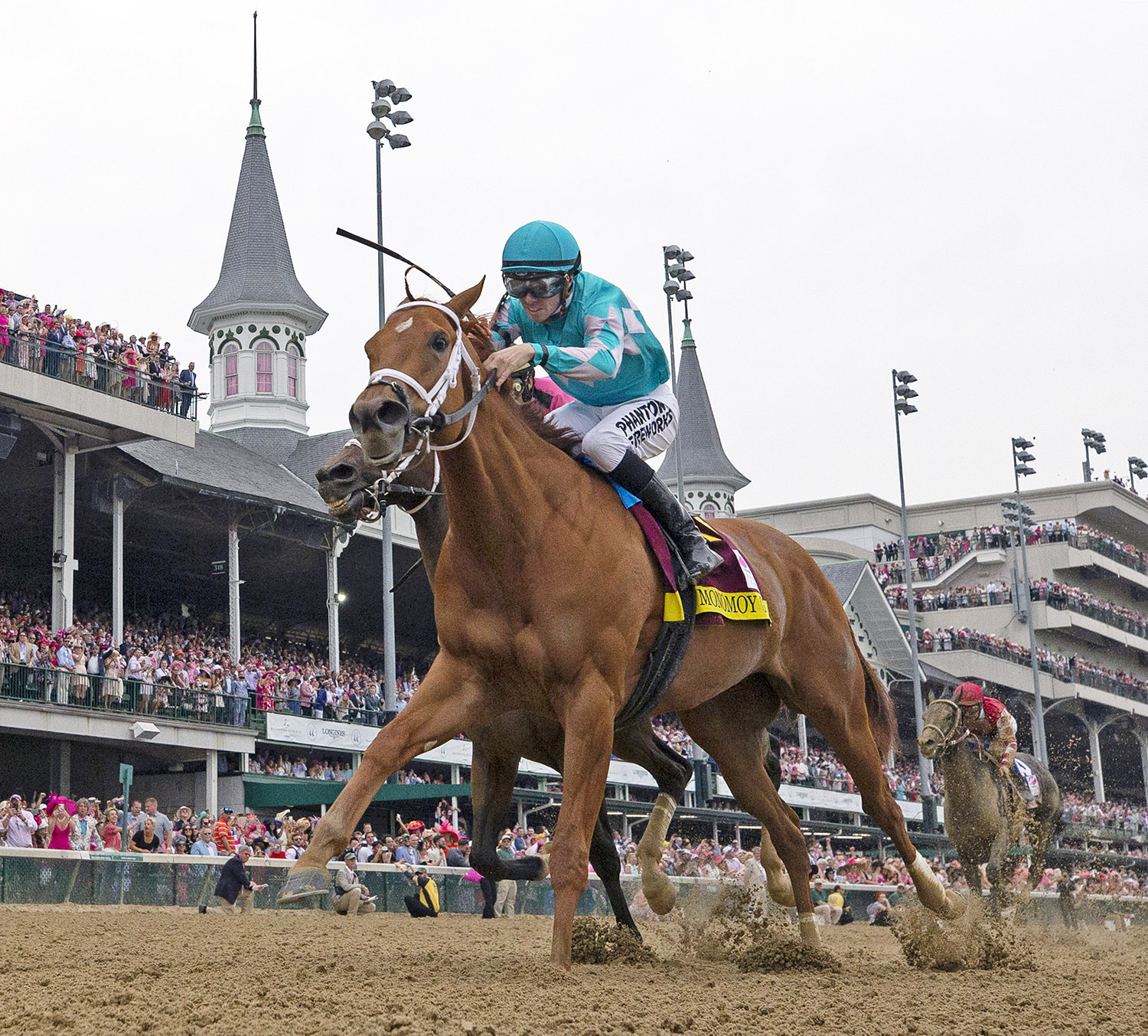 Monomoy Girl wins the 2018 Kentucky Oaks