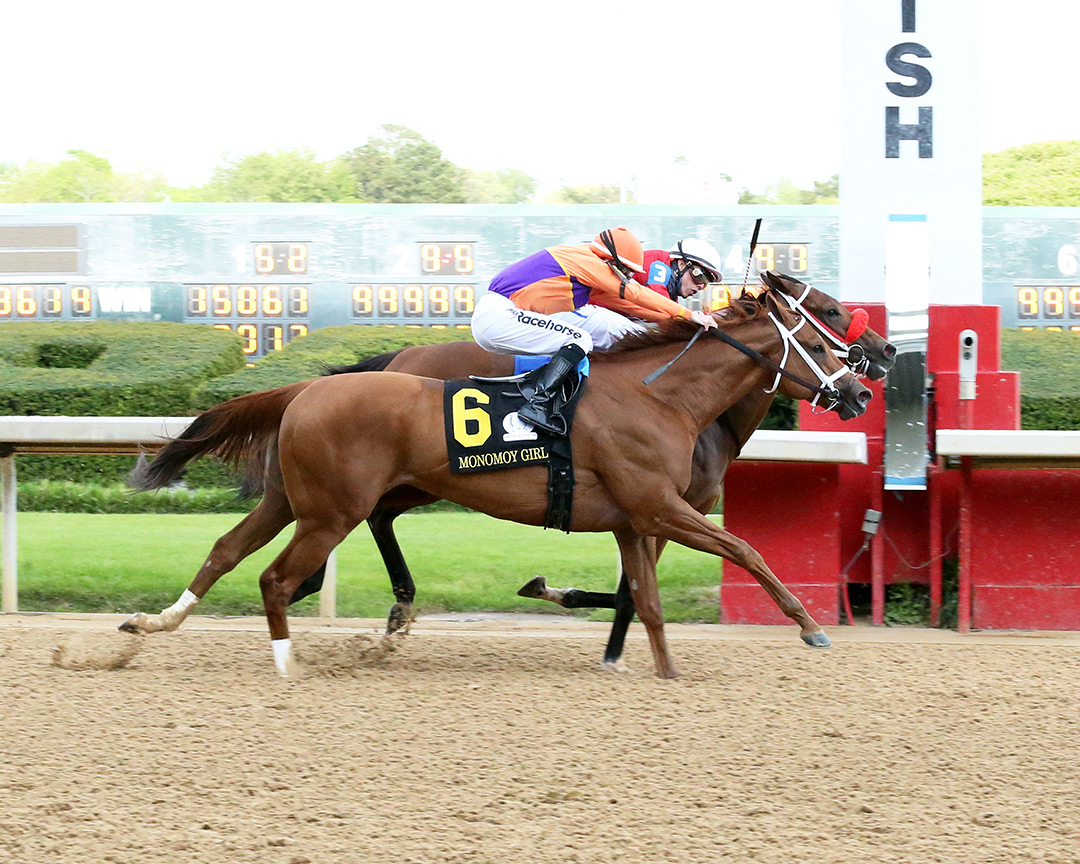 Monomoy Girl (6) finishes second in the 2021 Apple Blossom Handicap at Oaklawn