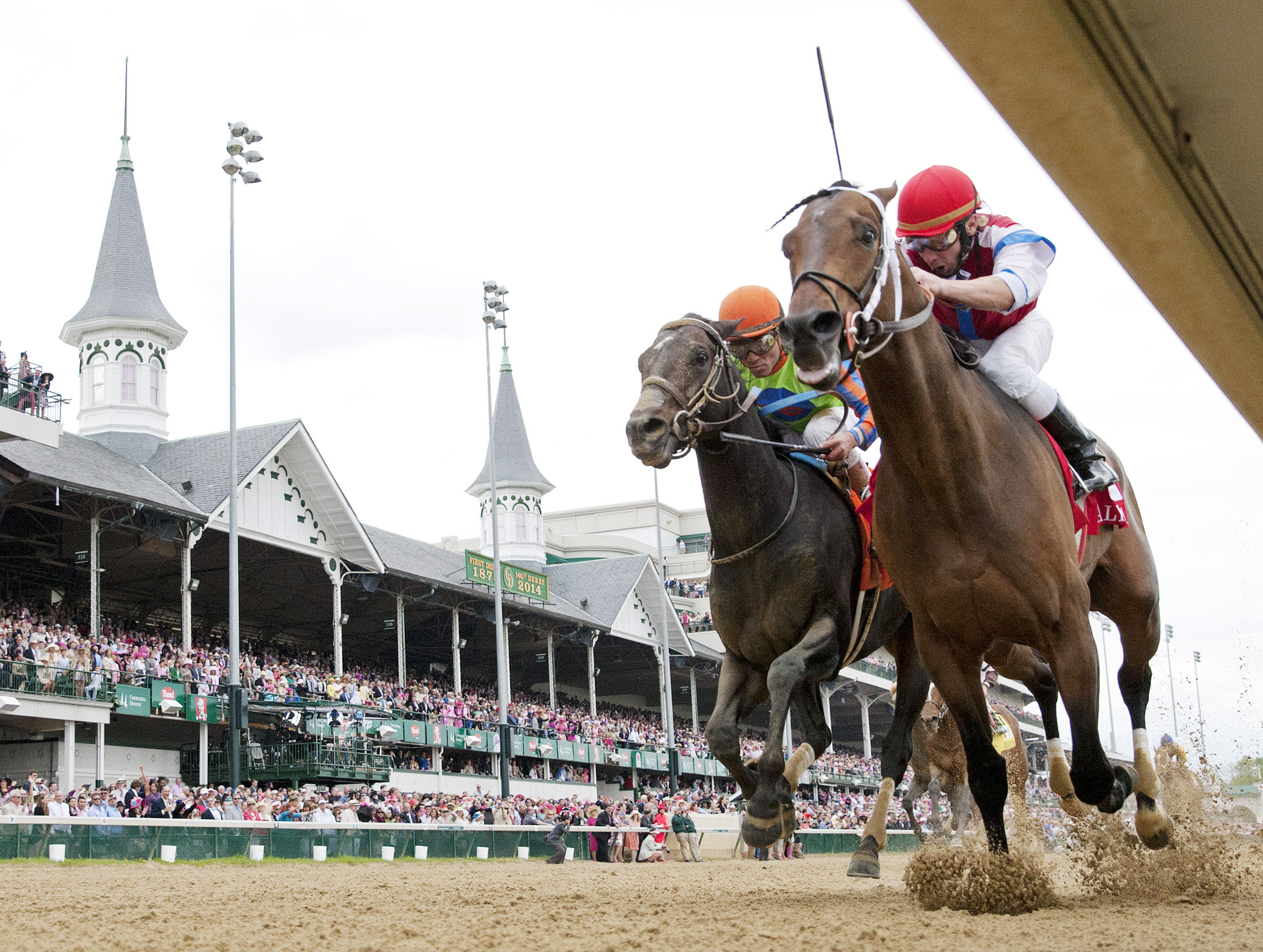 Moonshine Mullin wins the Alysheba