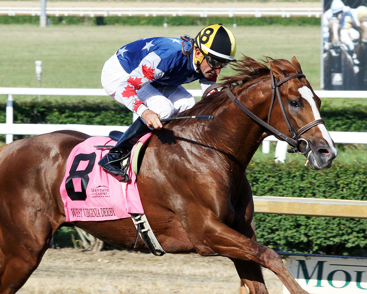 Mr Freeze wins the 2018 West Virginia Derby