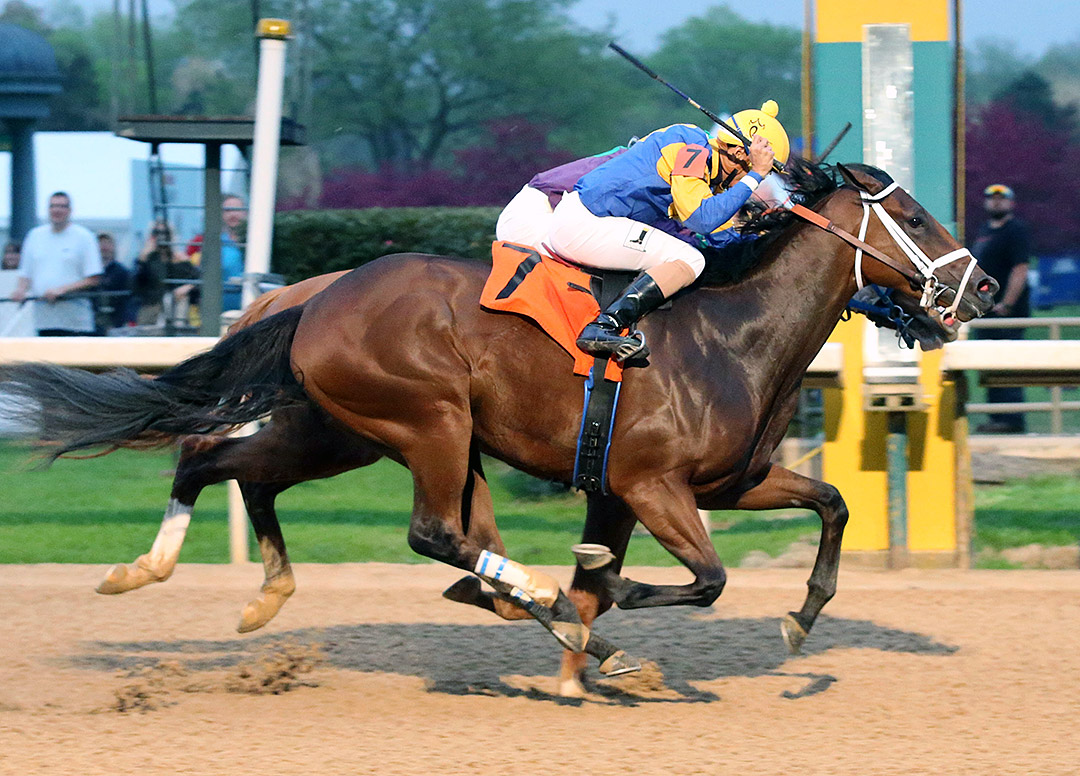 Mr. Wireless wins a March 27 maiden race at Oaklawn Park