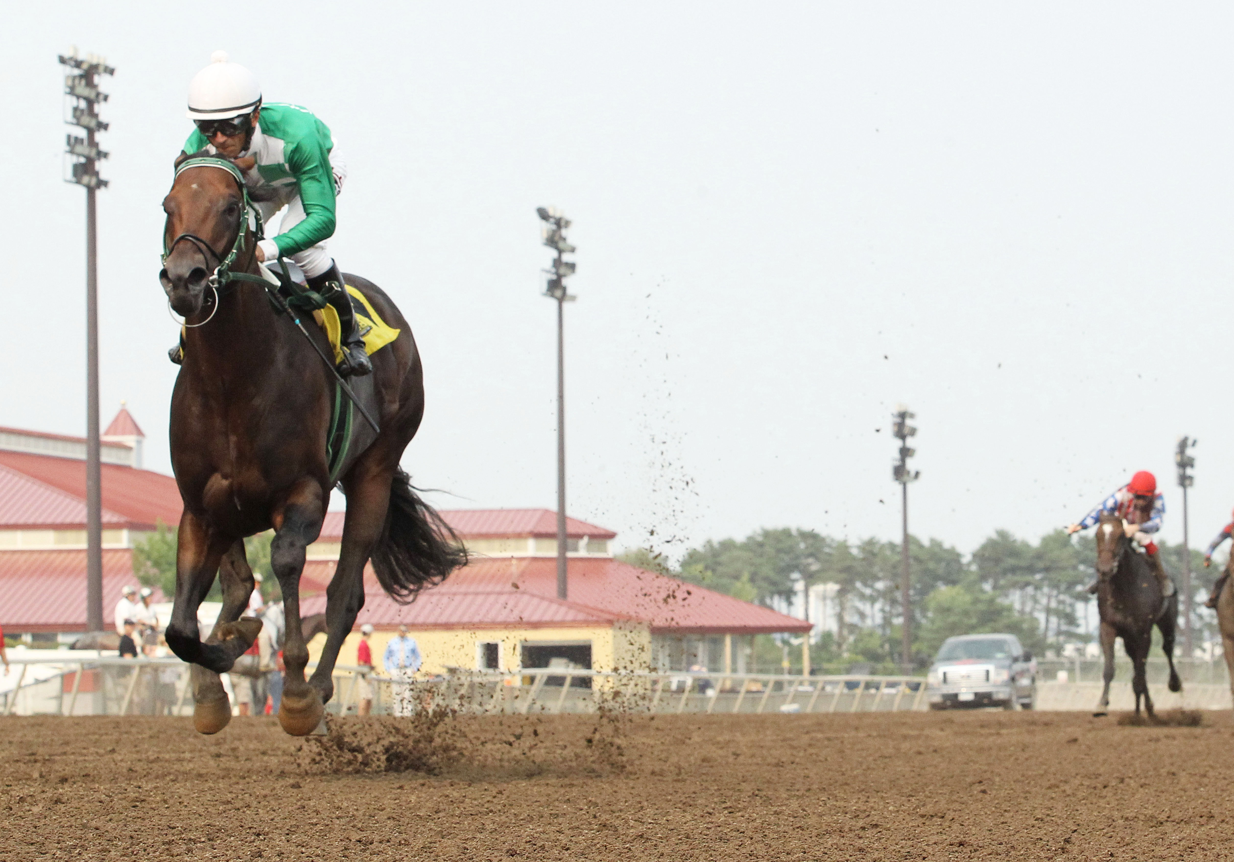 Mr. Jagermeister wins the 2018 Minnesota Derby