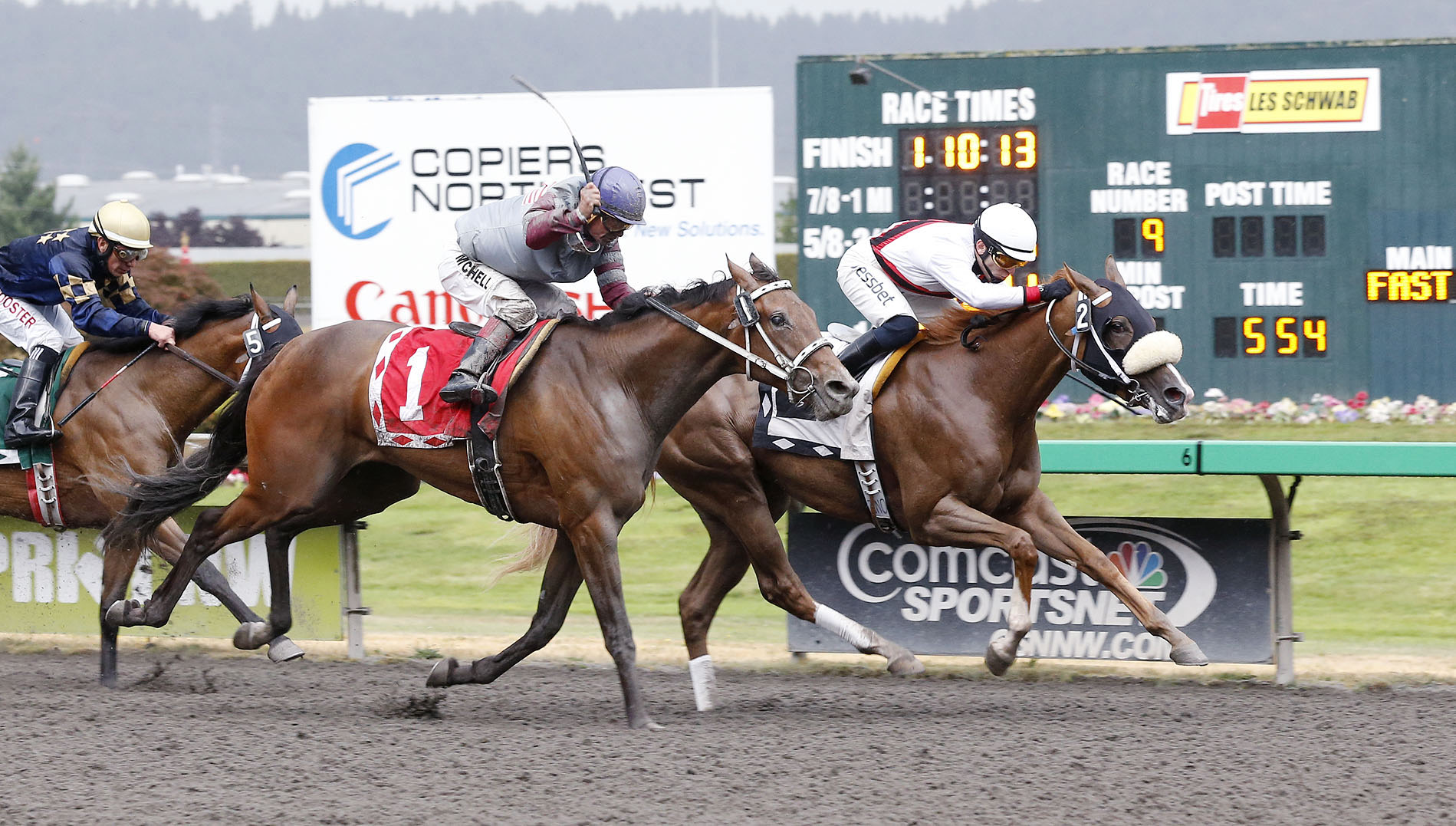 My Heart Goes On wins the 2015 Angie C Stakes
