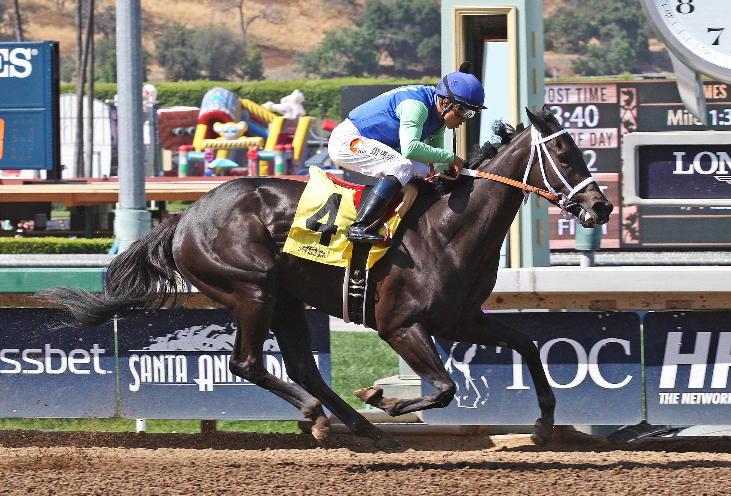 My Monet wins an allowance race