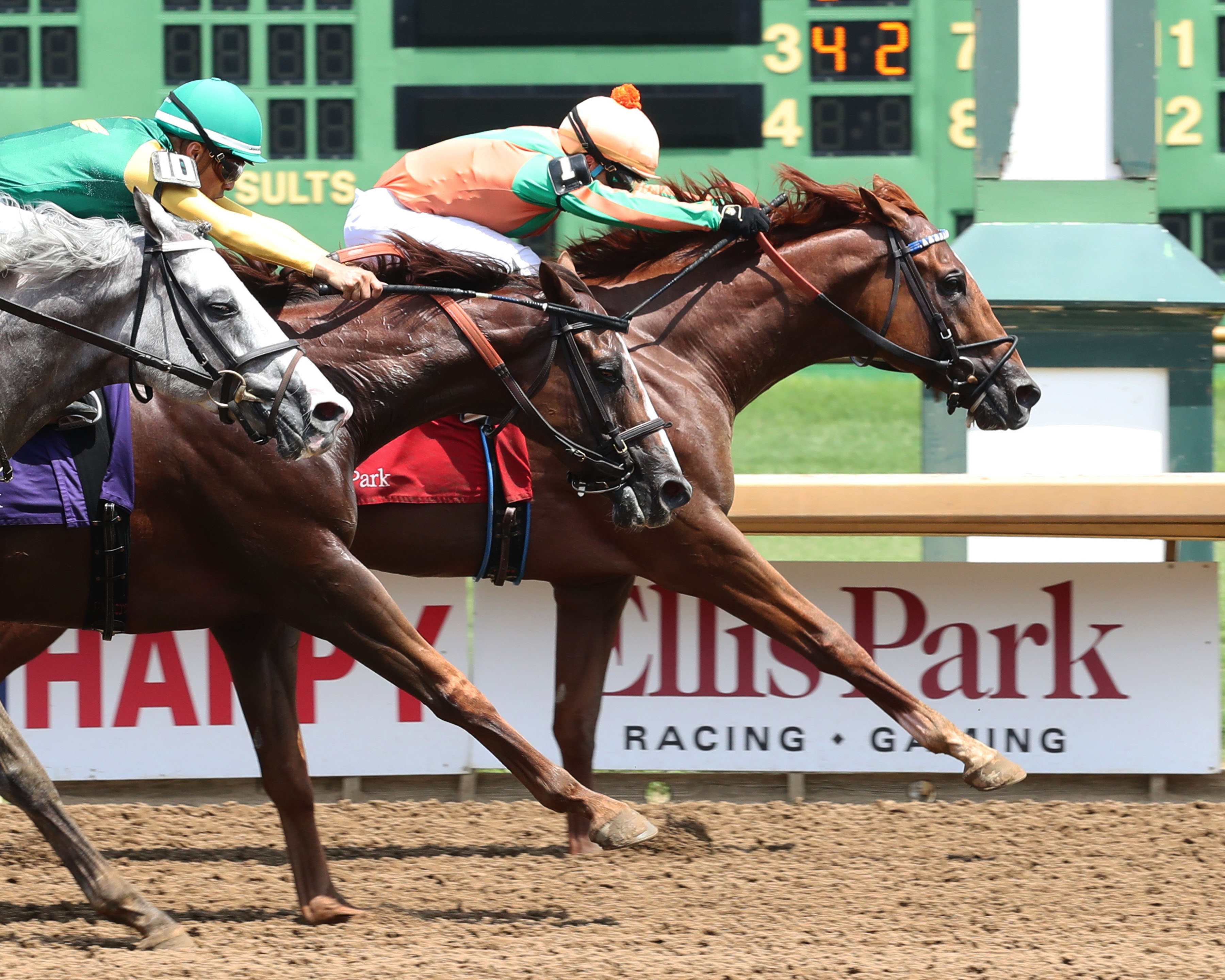 Necker Island wins Jeff Hall Memorial 7-24-2022